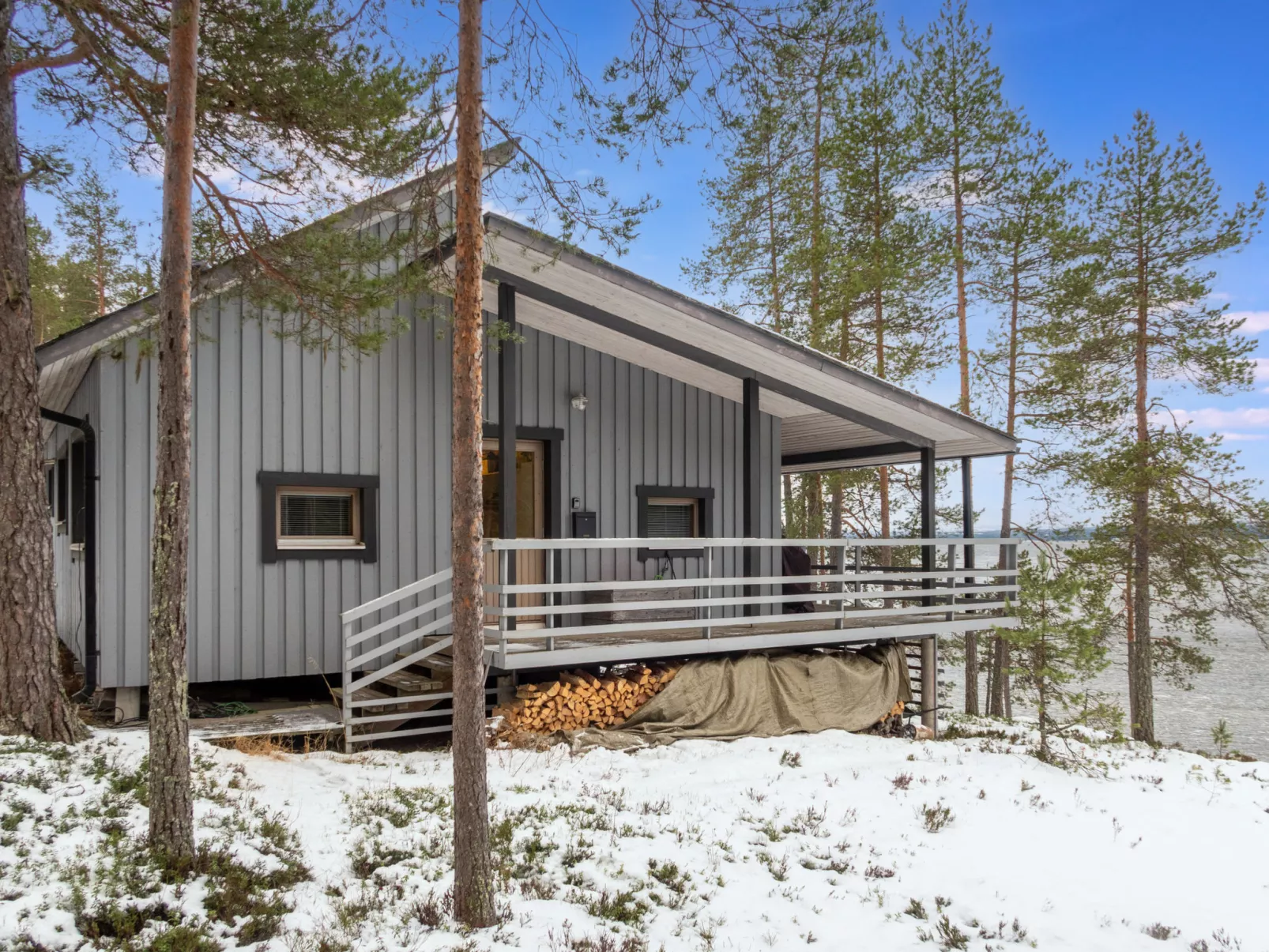 Keskikallio, nuasjärvi-Dedans