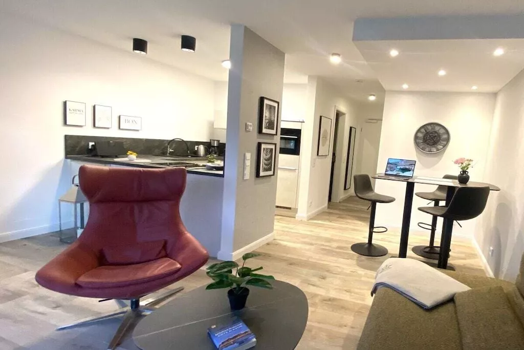 635286-Nicht zugeordnet