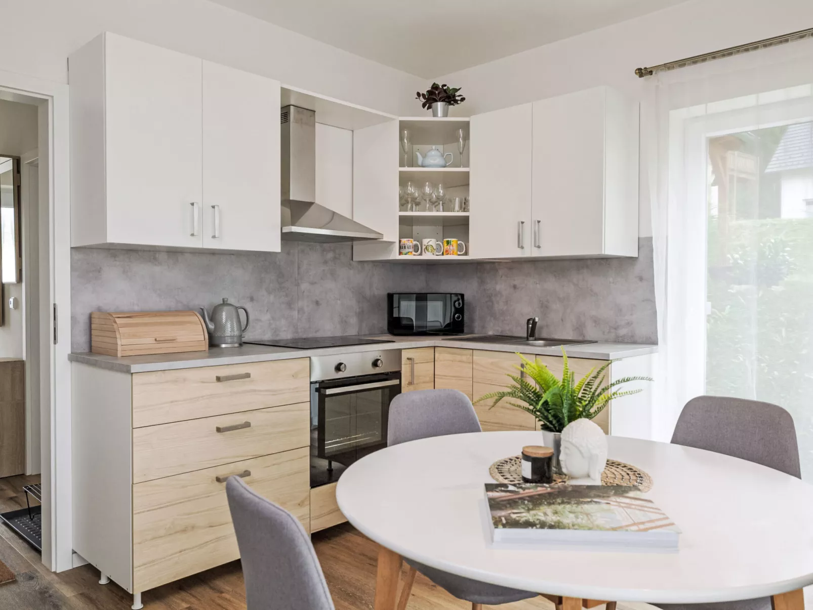 Lakeside Village 39-Dedans