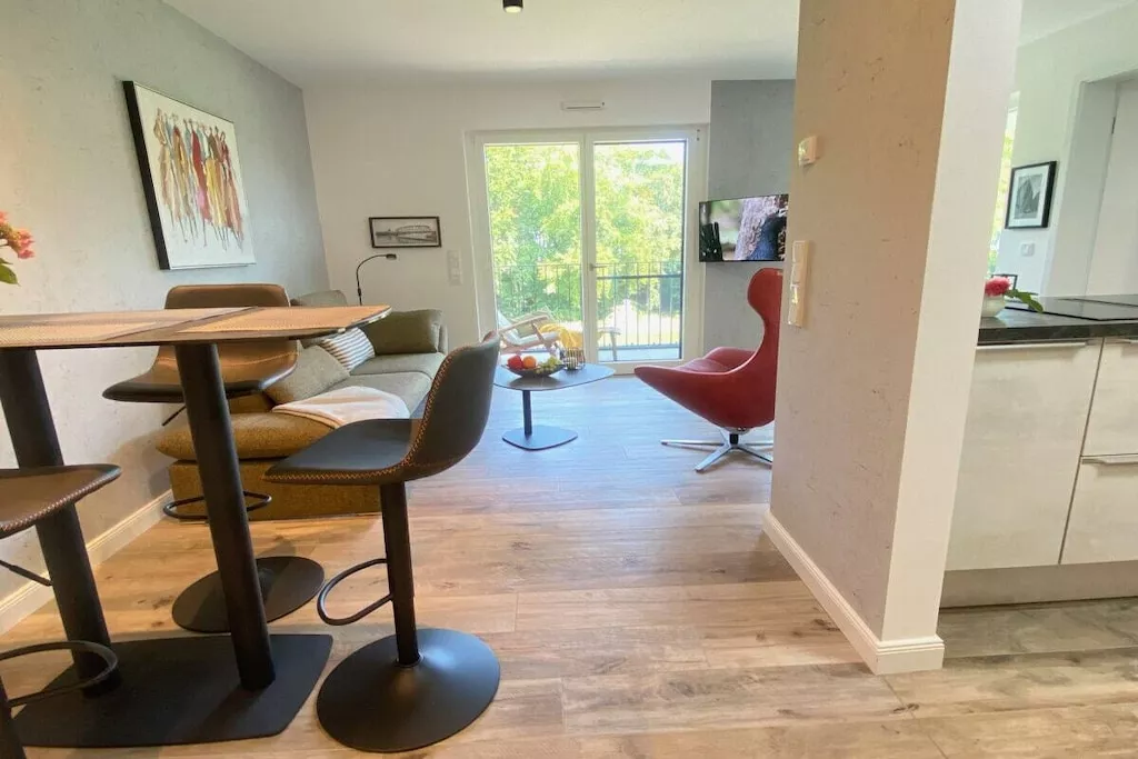 635286-Nicht zugeordnet