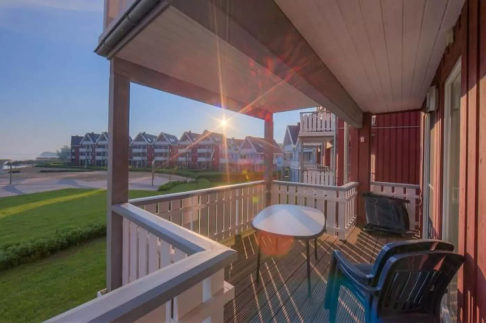 Mitteldeck 424-Terrasse/Balkon