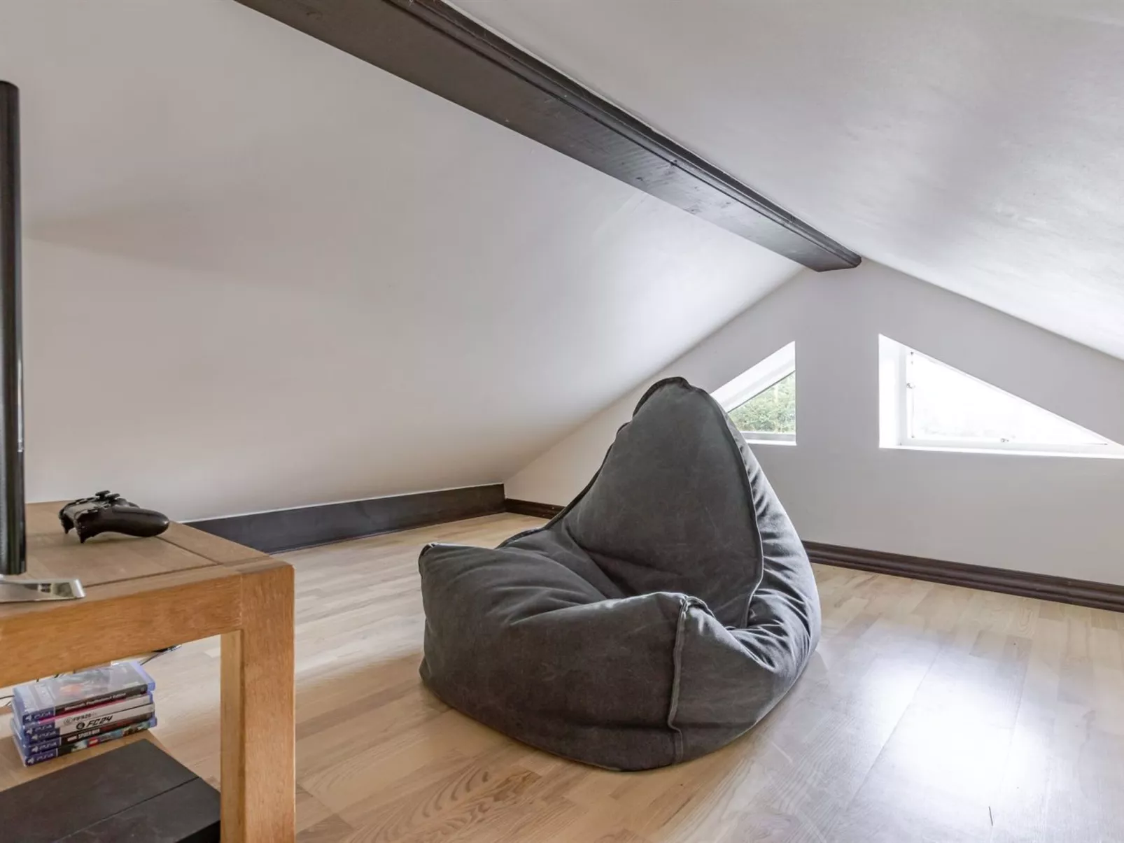 "Ørger" - 30km from the sea-Drinnen