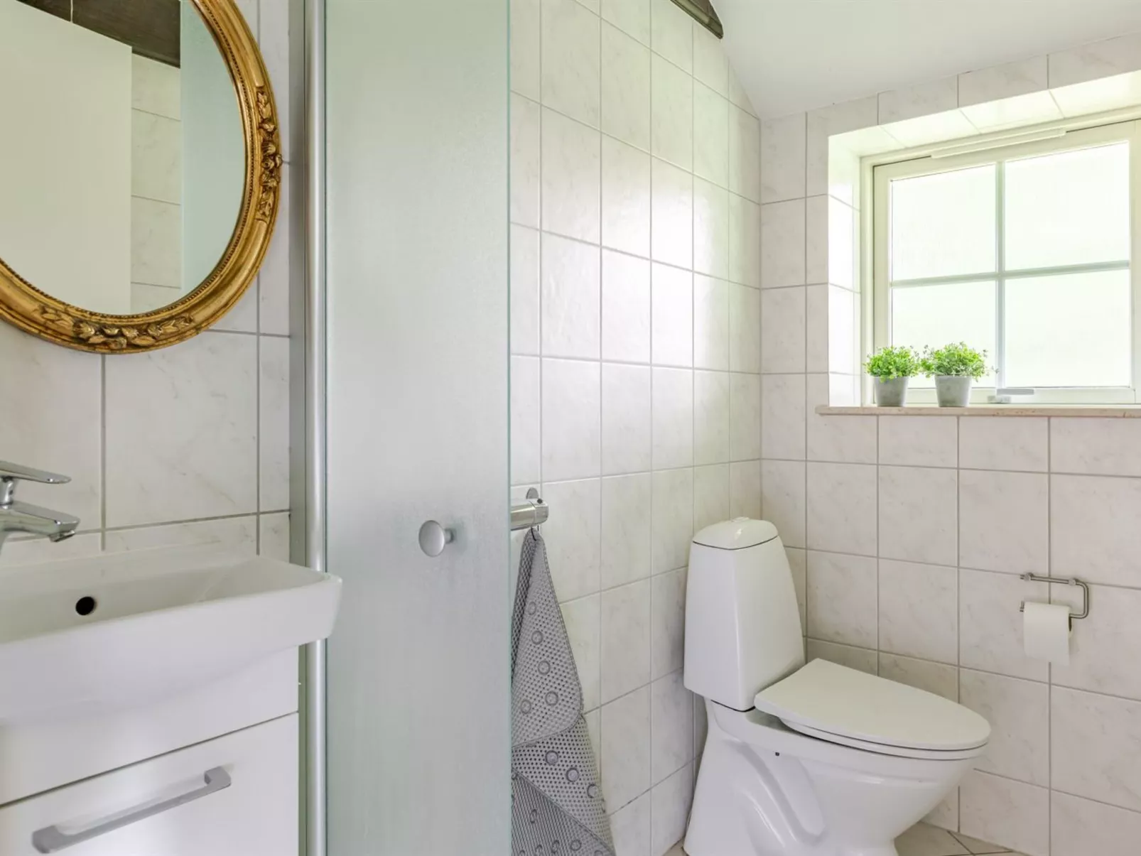 "Ørger" - 30km from the sea-Drinnen