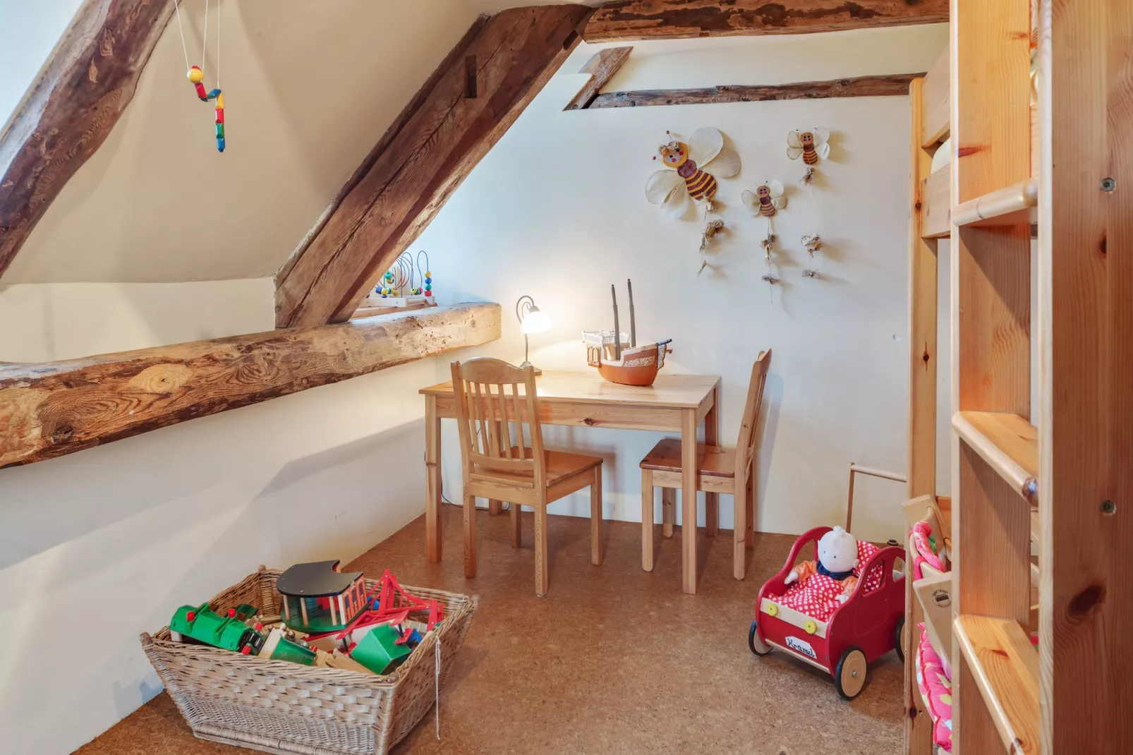 Ferienwohnung auf dem Biobauernhof-Esszimmer