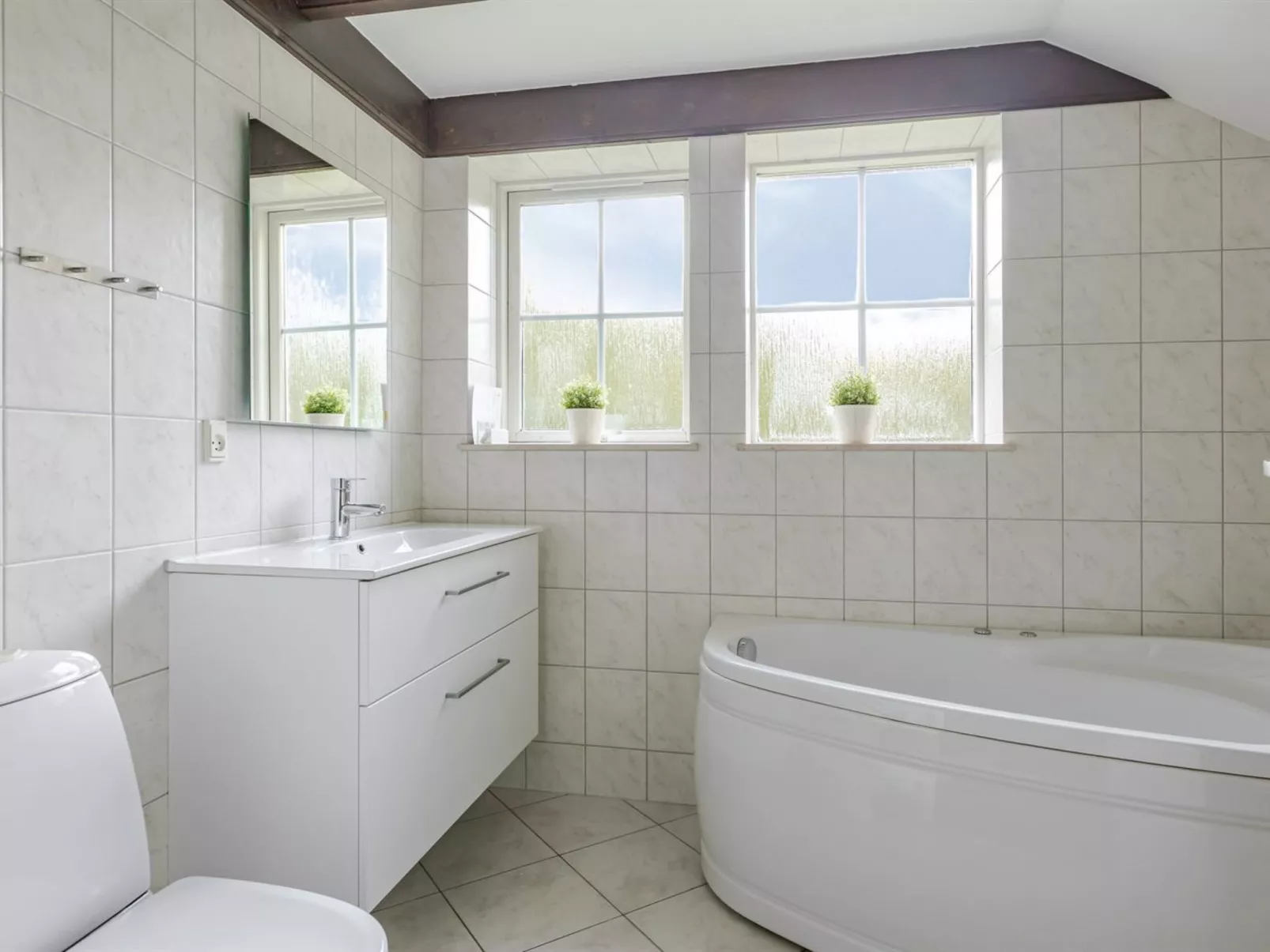 "Ørger" - 30km from the sea-Drinnen