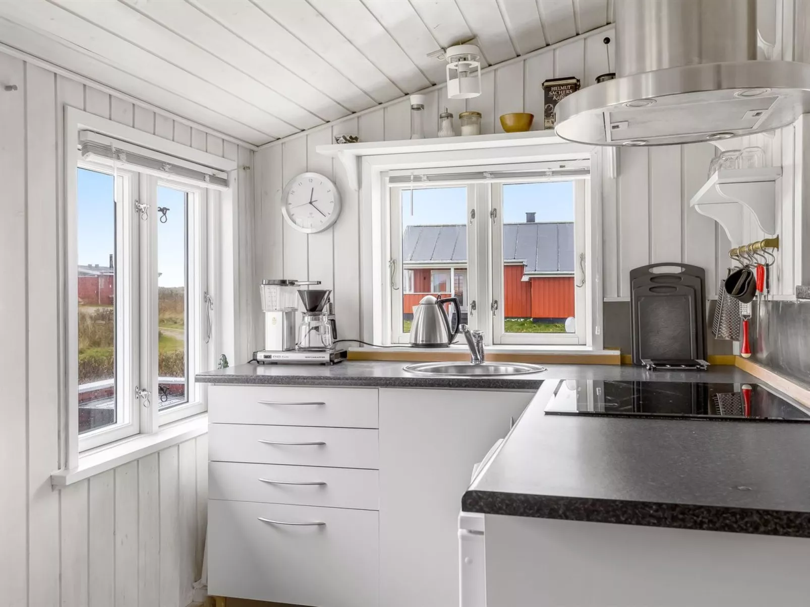 "Mortensen" - 350m from the sea-Dedans