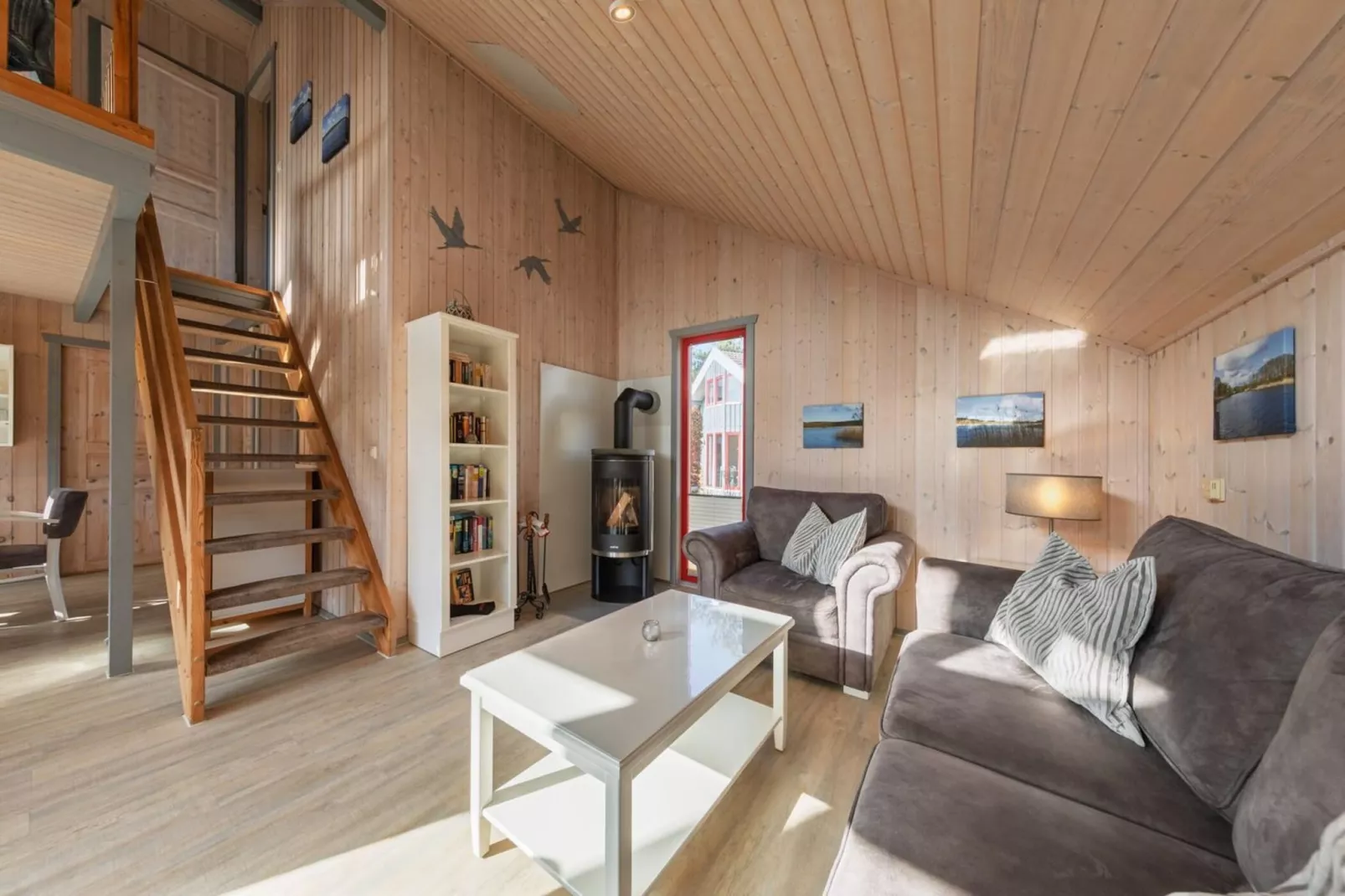 FH Wildgans Comfort mit Sauna & Kaminofen 81 qm 156-Flur