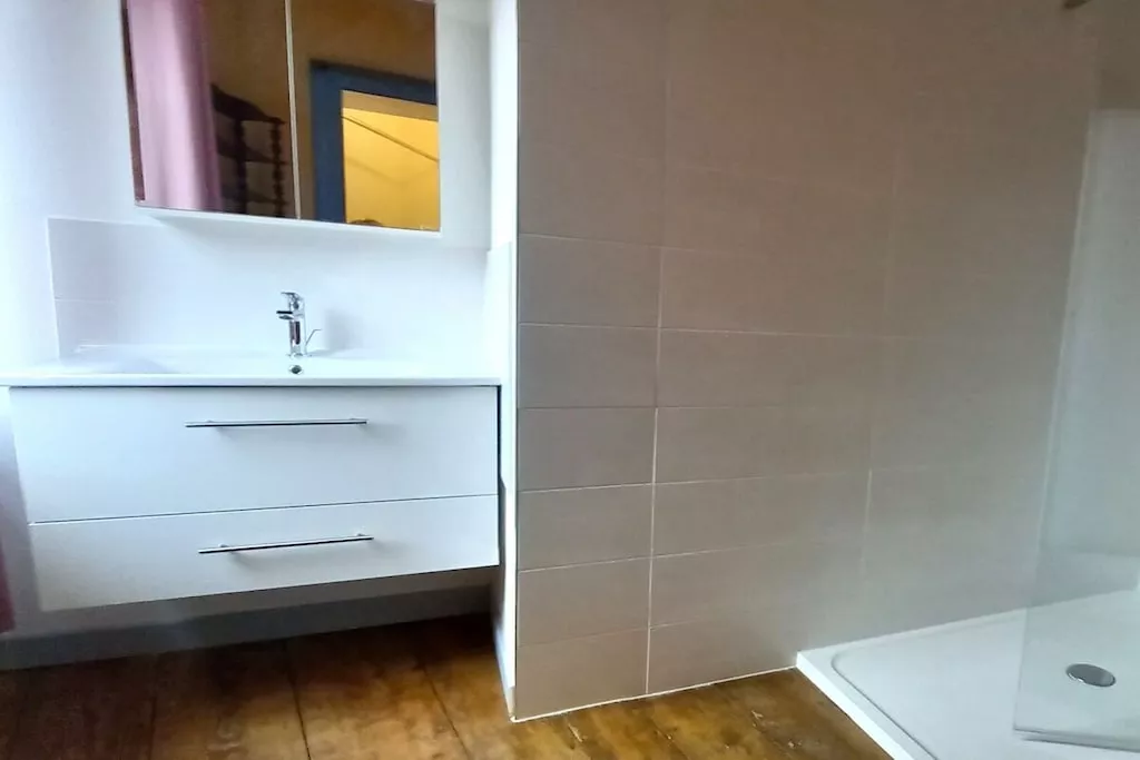 605956-Nicht zugeordnet