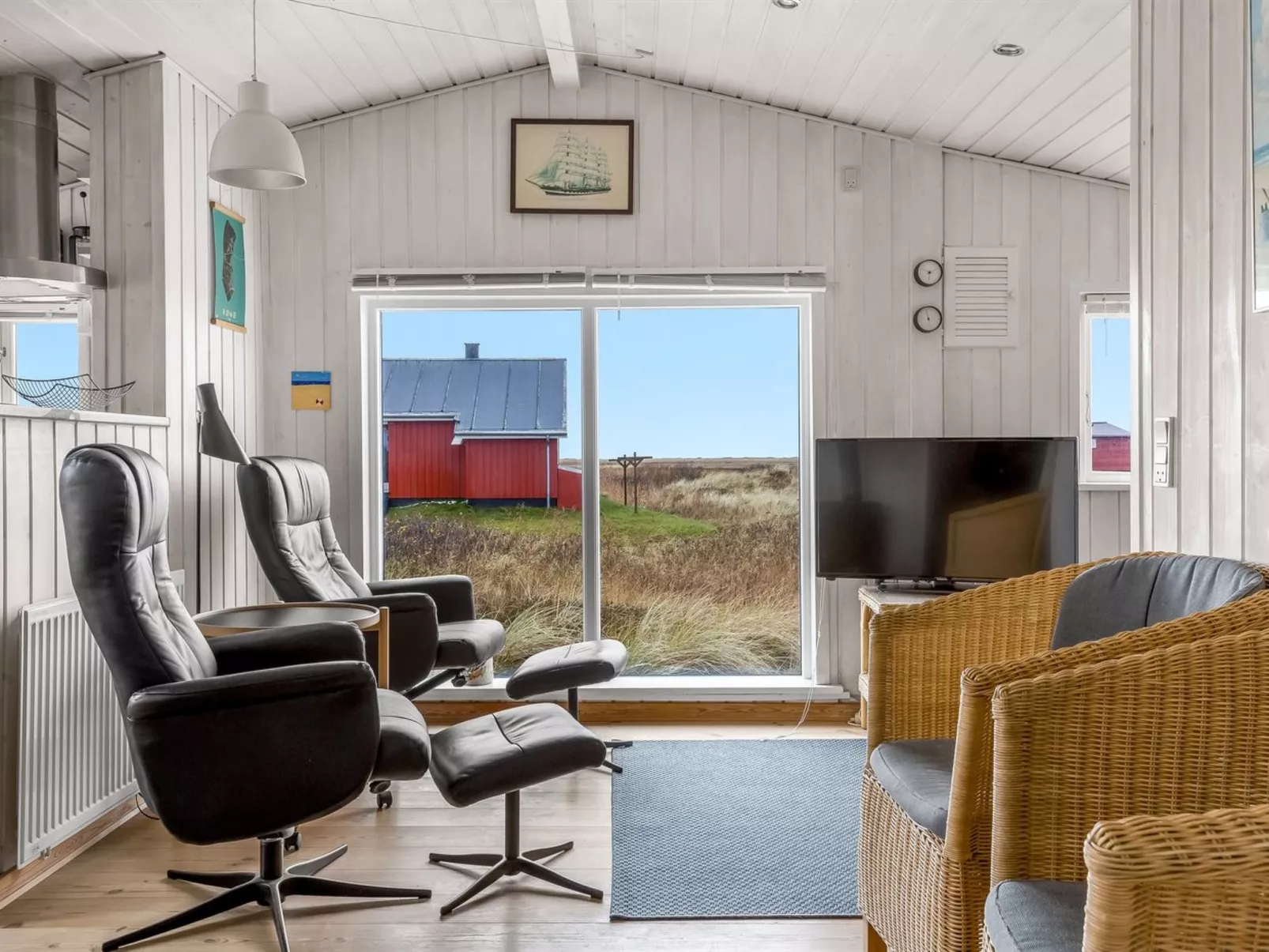 "Mortensen" - 350m from the sea-Dedans