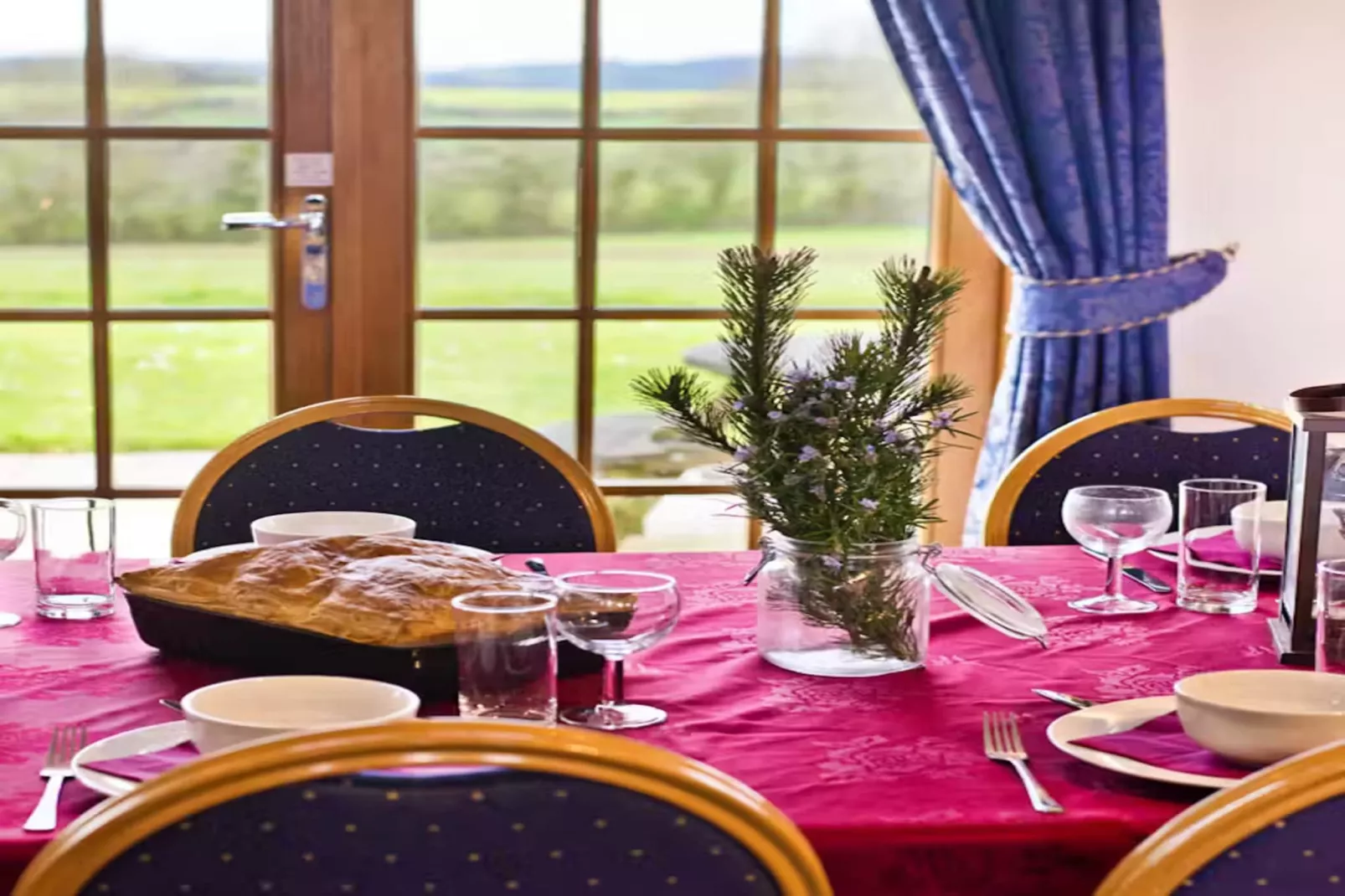 High Cloud Farm & Barn-Dining room