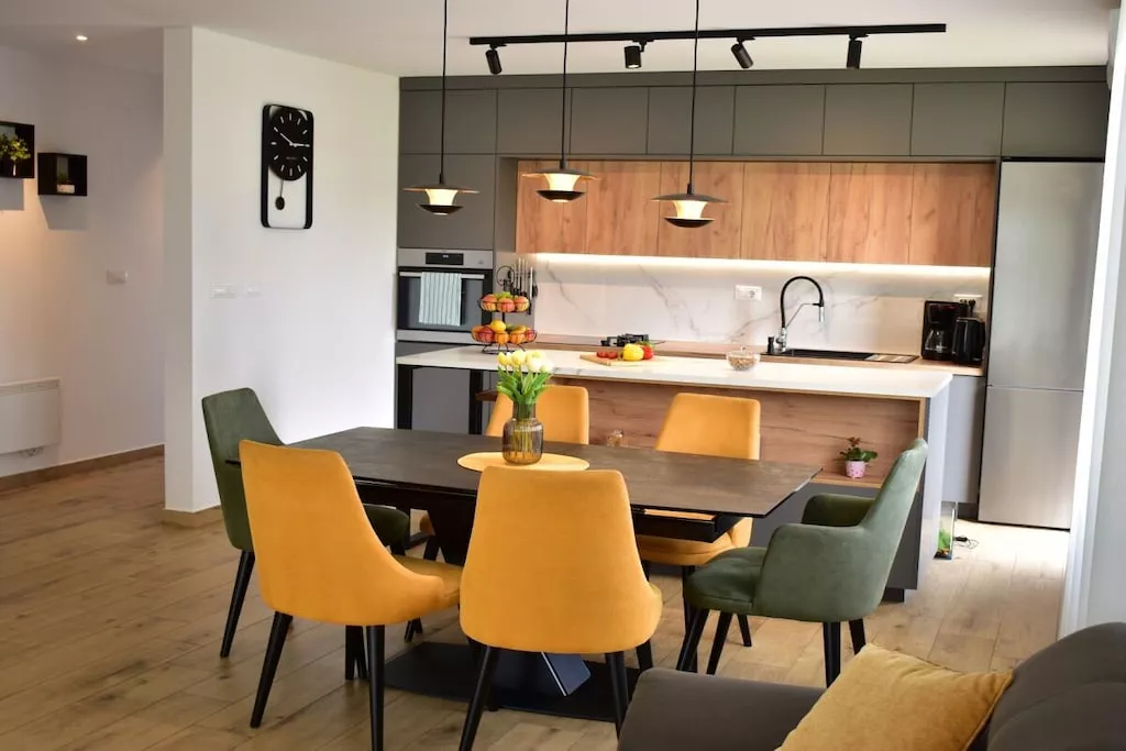 612351-Nicht zugeordnet