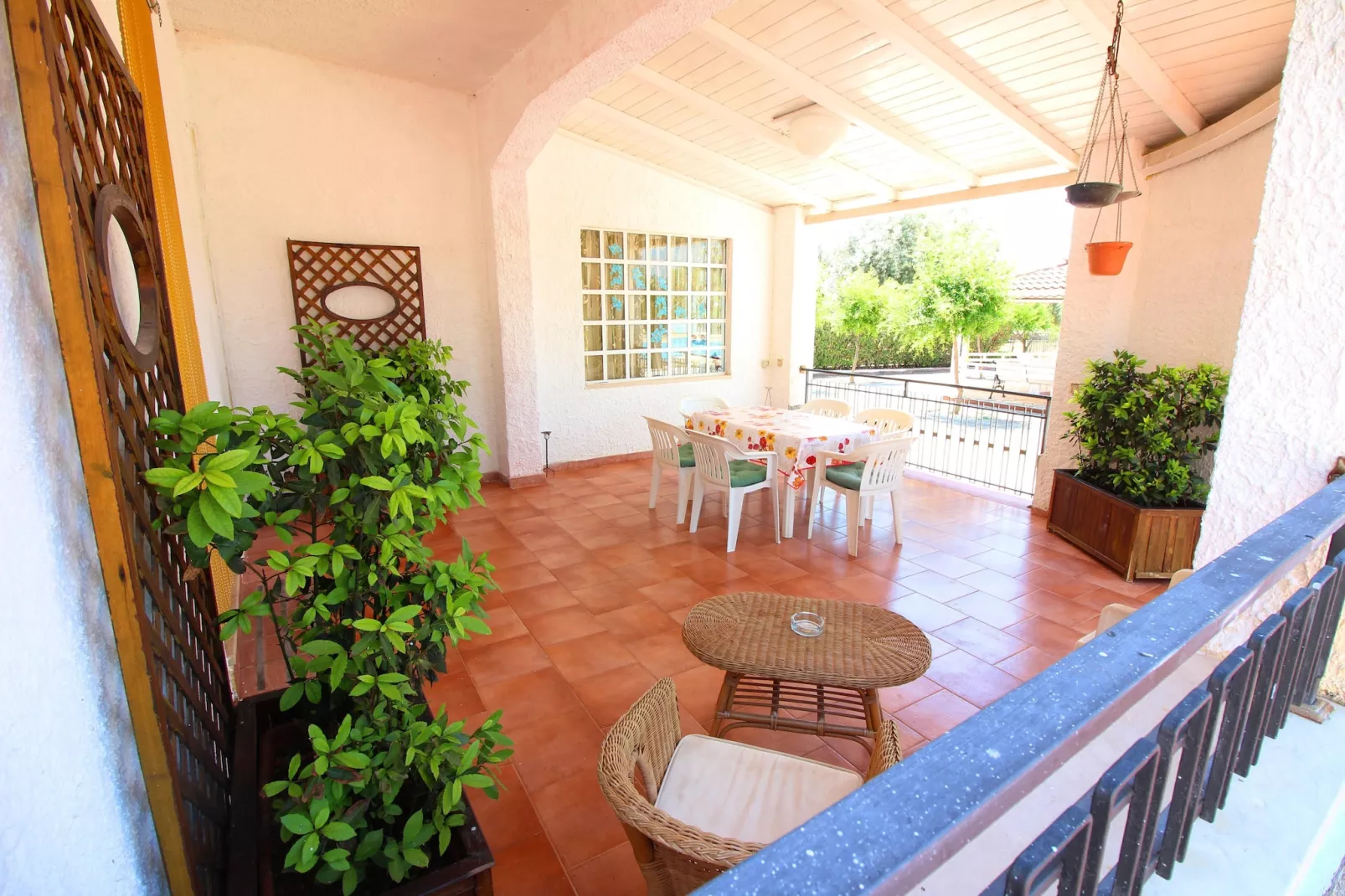 Villa Venera-Terrace balcony