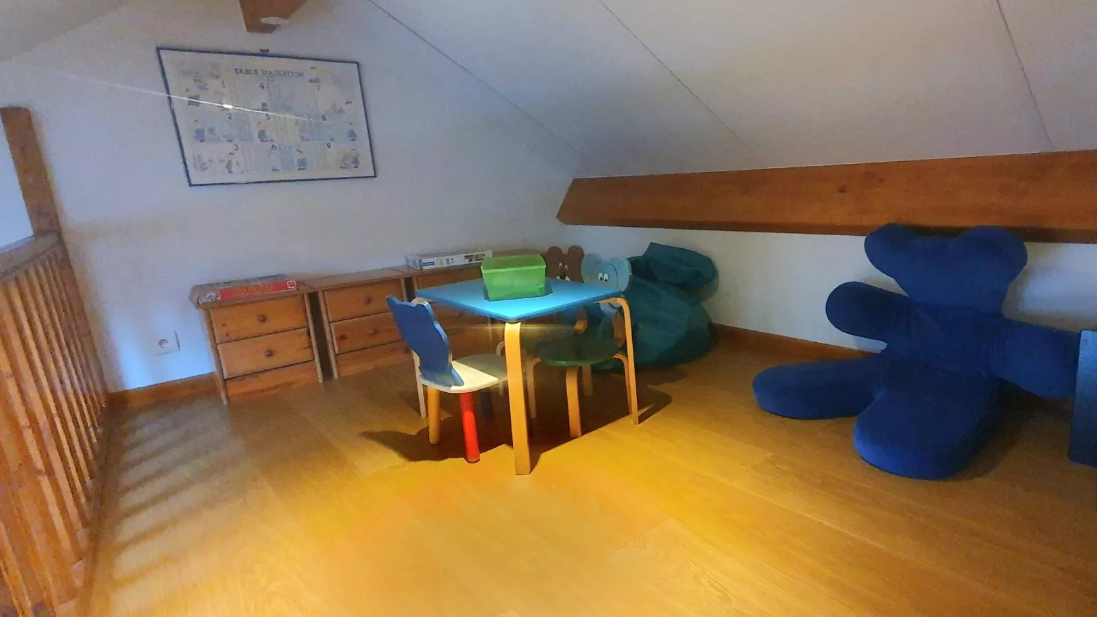 Gite de Montaigle-Salle de loisirs