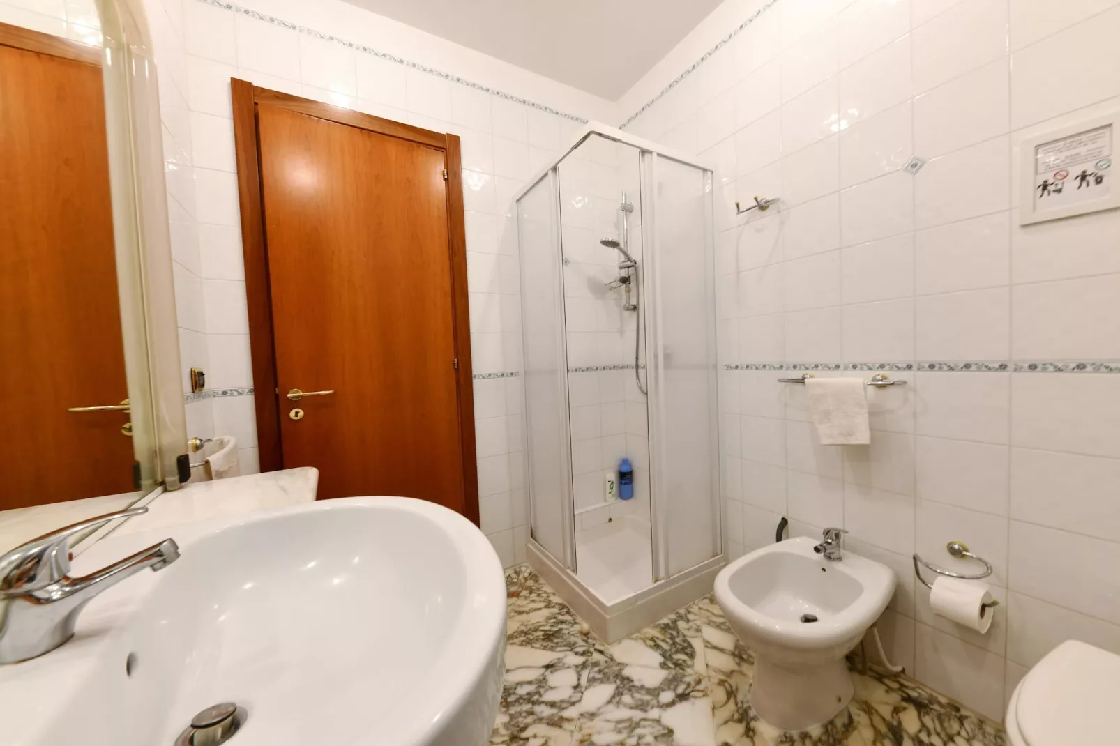 Villa Vella mit Privatpool-Badezimmer