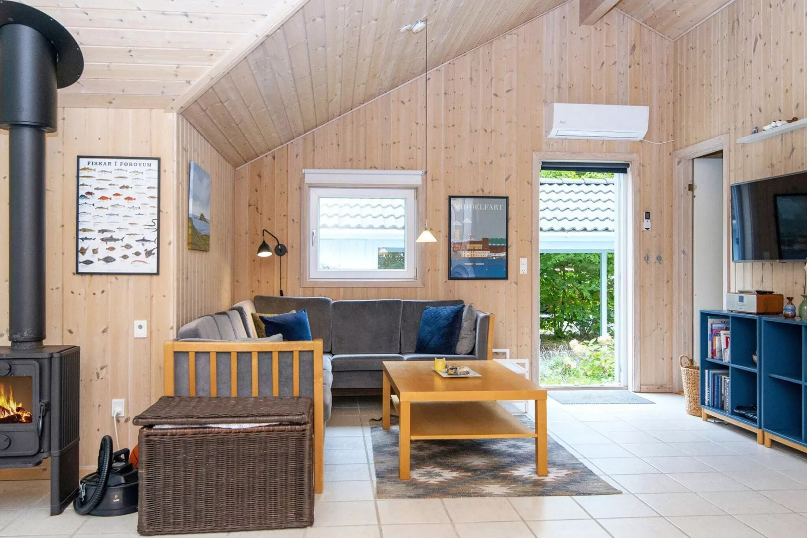 6 person holiday home in Oksbøl-By Traum