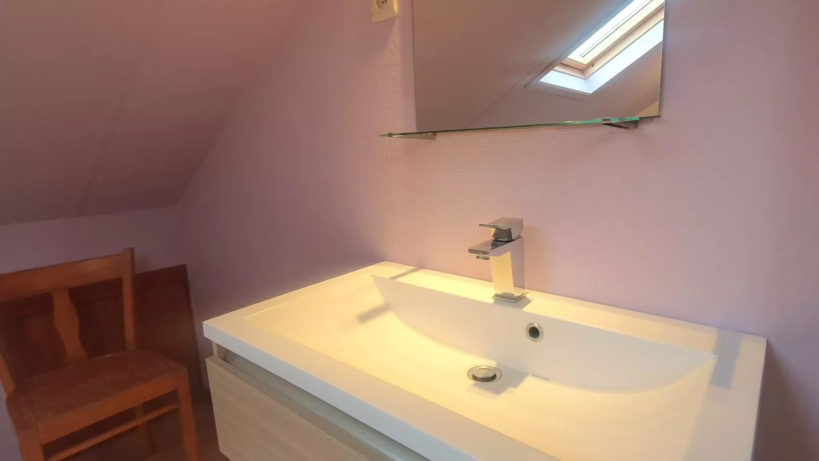 Gite de Montaigle-Salle de bain