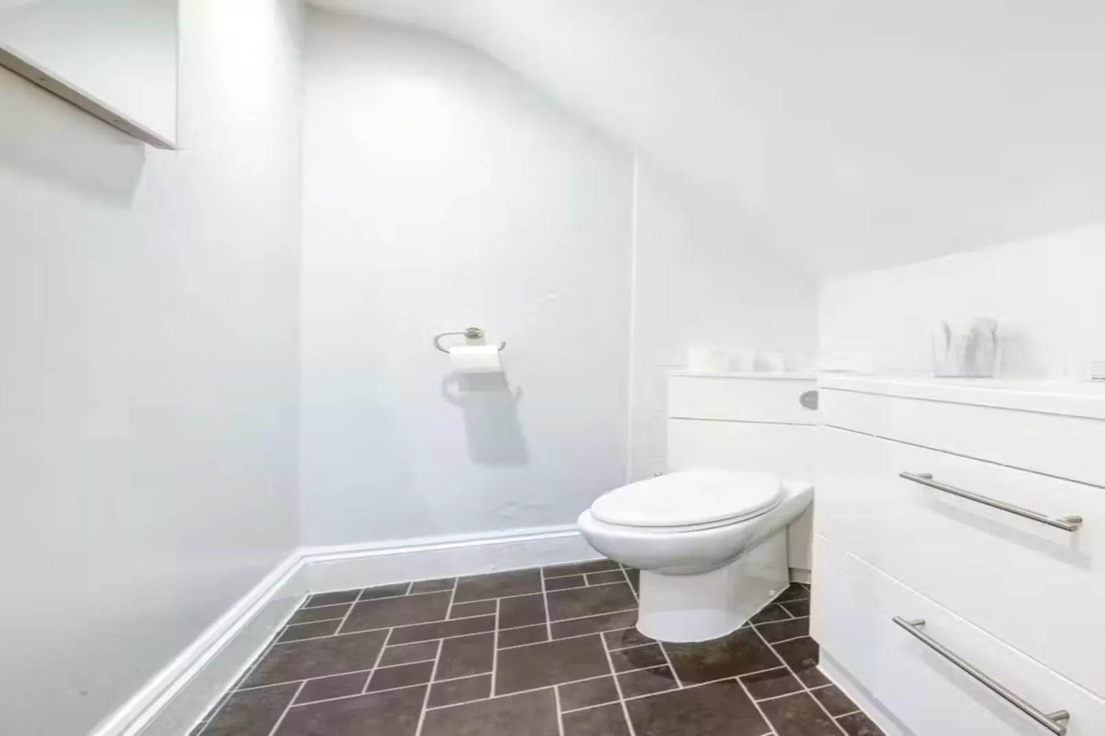 Forest House-Bathroom