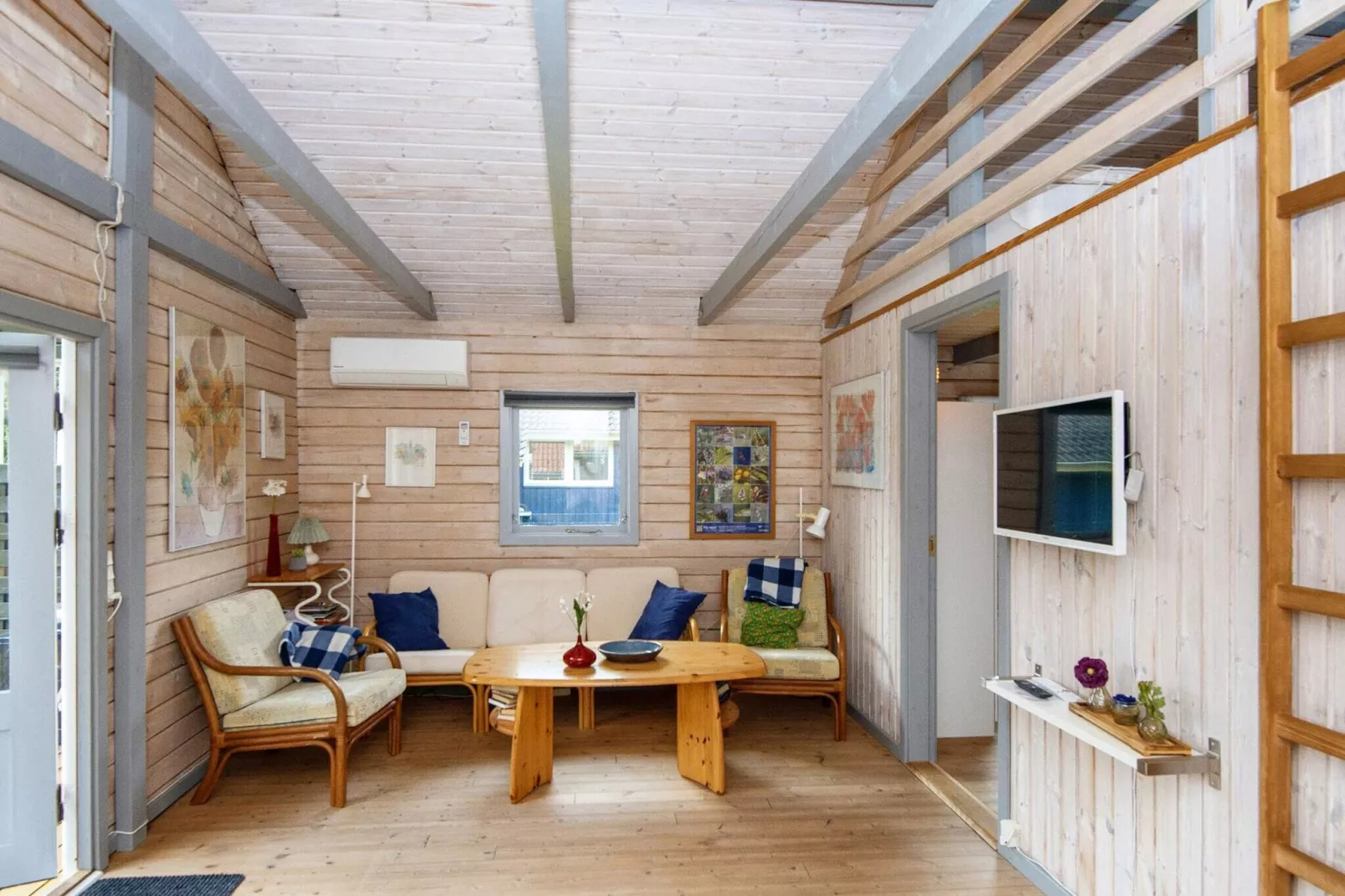 4 person holiday home in Hovborg-By Traum-Indoor