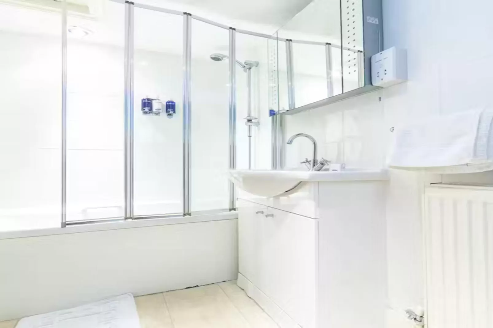 Forest House-Bathroom