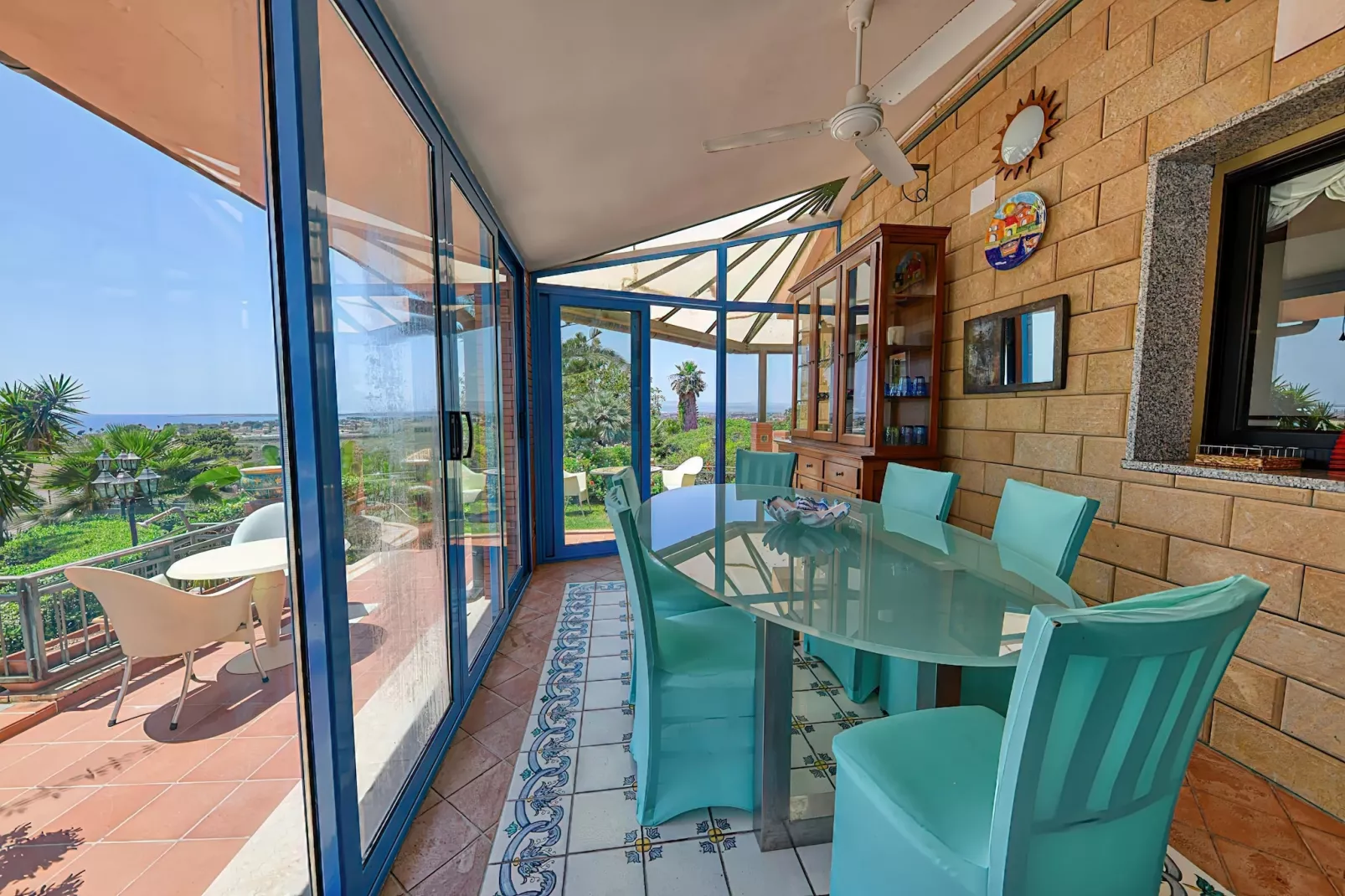 Villa Vella mit Privatpool-Terrasse/Balkon