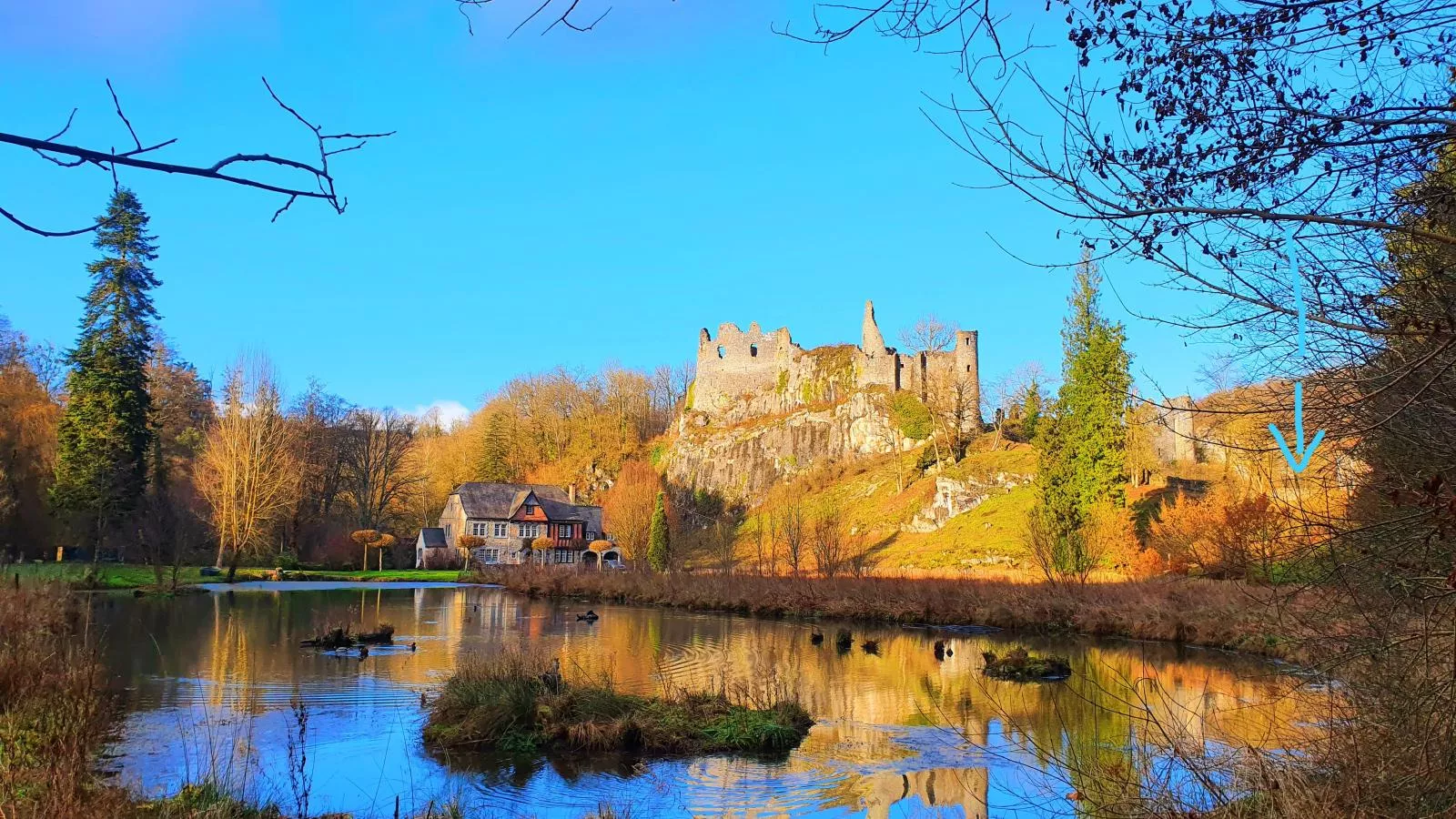 Gite de Montaigle-Zones été à 1 km