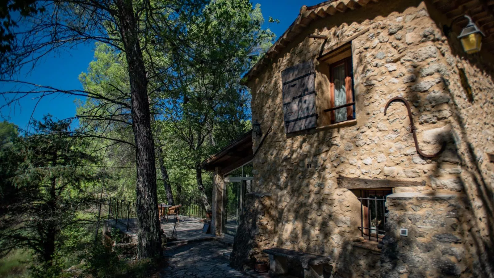 Orchidée-Exterior in summer