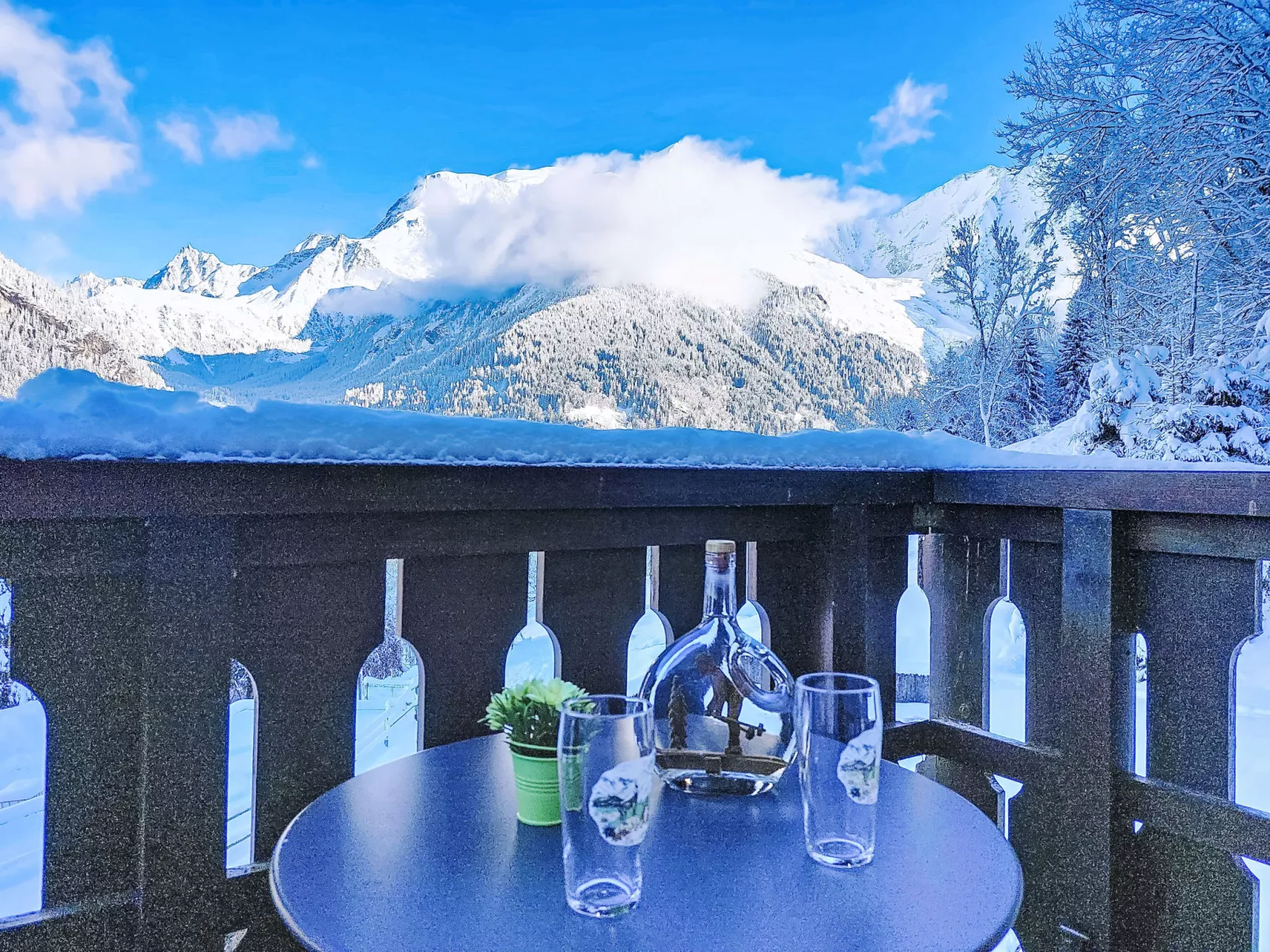 L'aiguille noire-Dehors