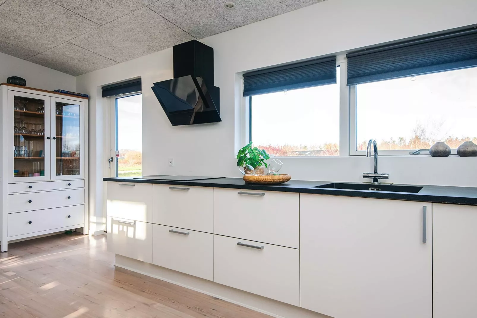 Summer house with wellness area