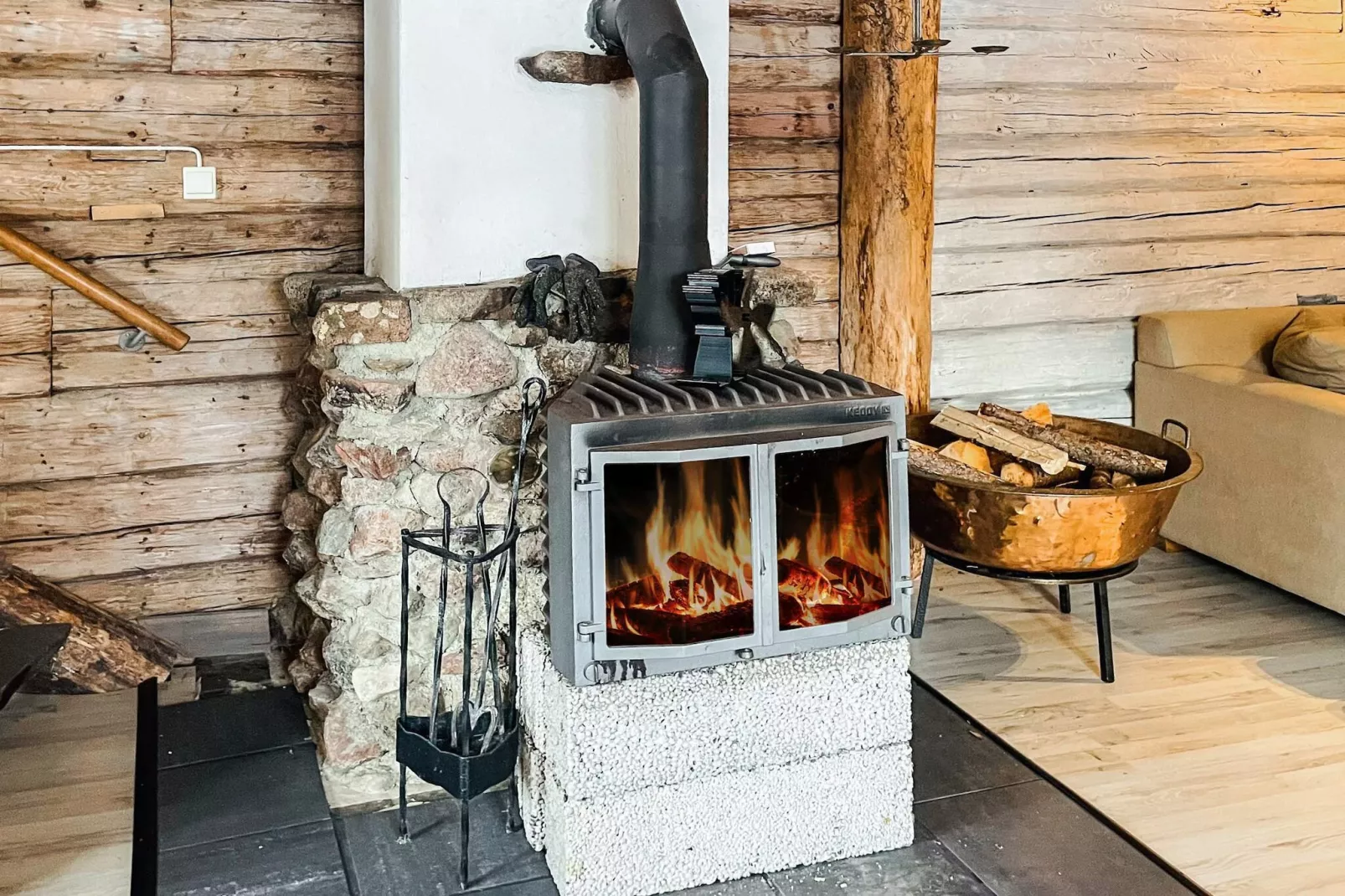 5 person holiday home in ÅSEDA-Indoor