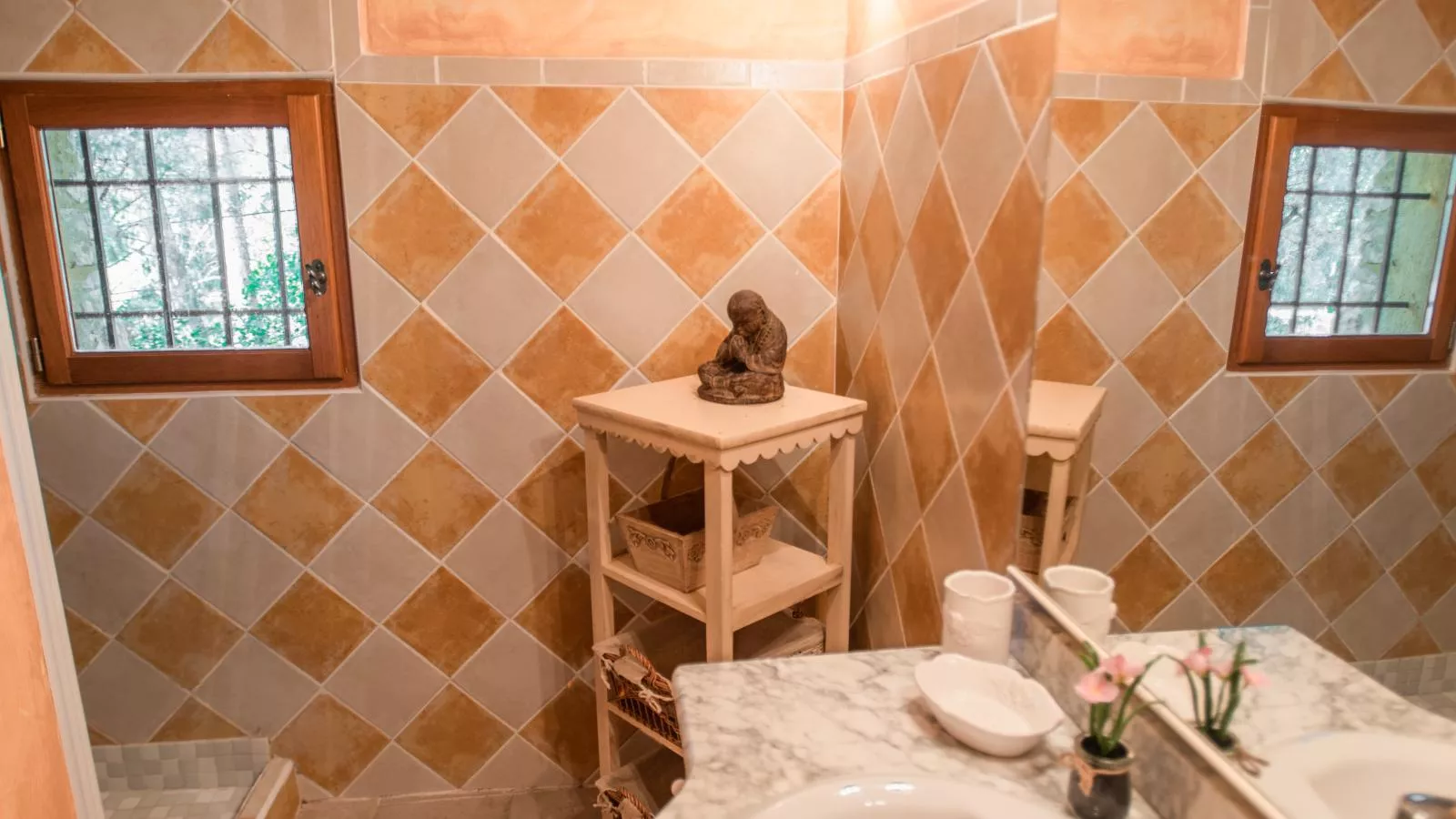 Orchidée-Bathroom