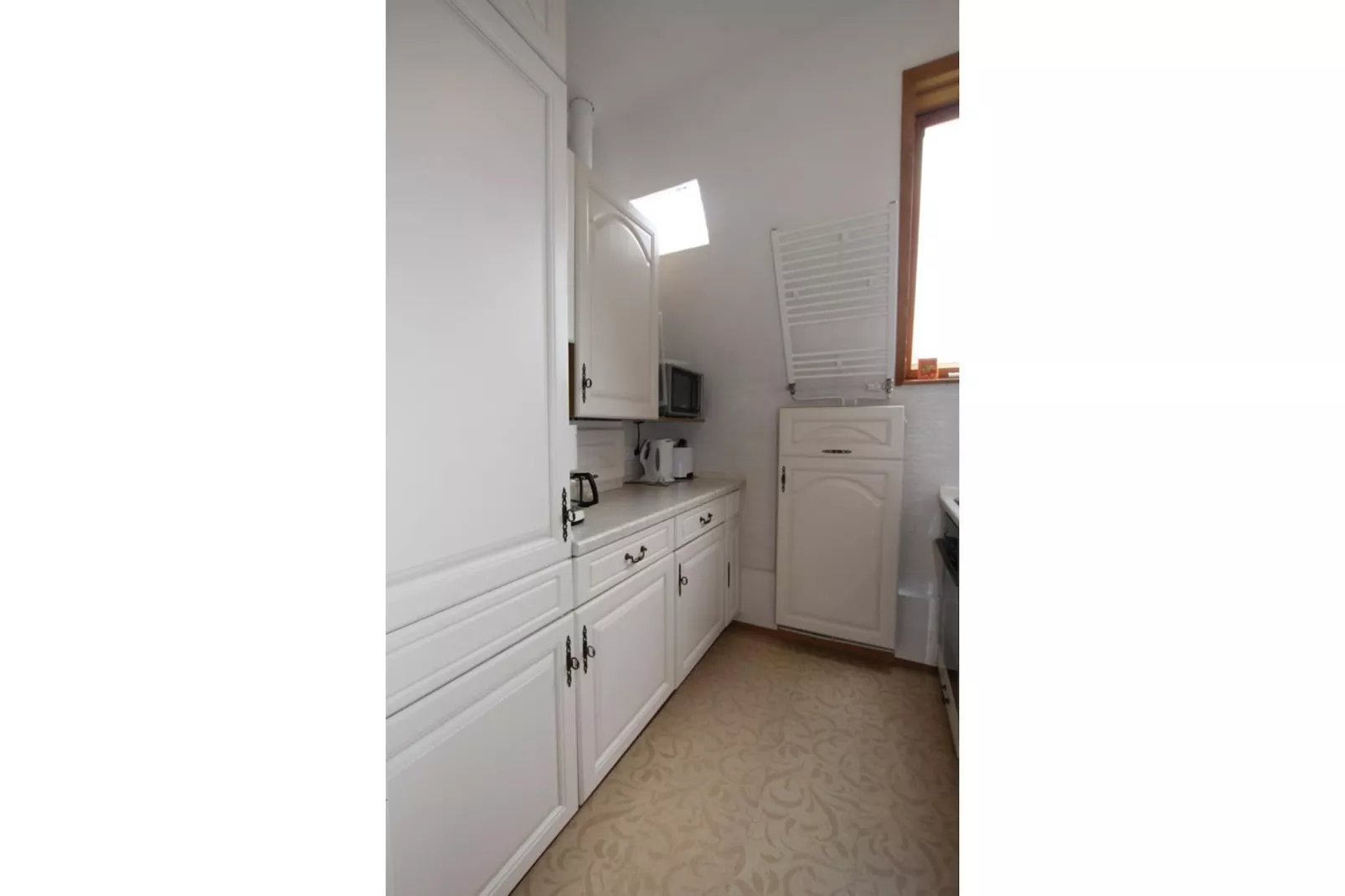 Toms Hütte 16-Kitchen