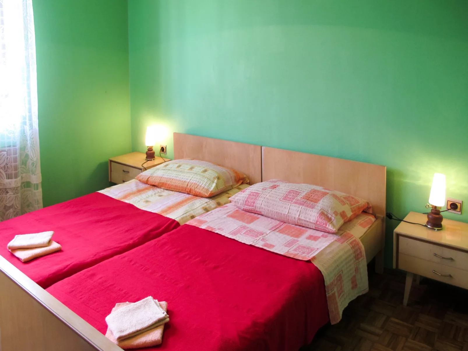 Lina (PUL305) - Inside