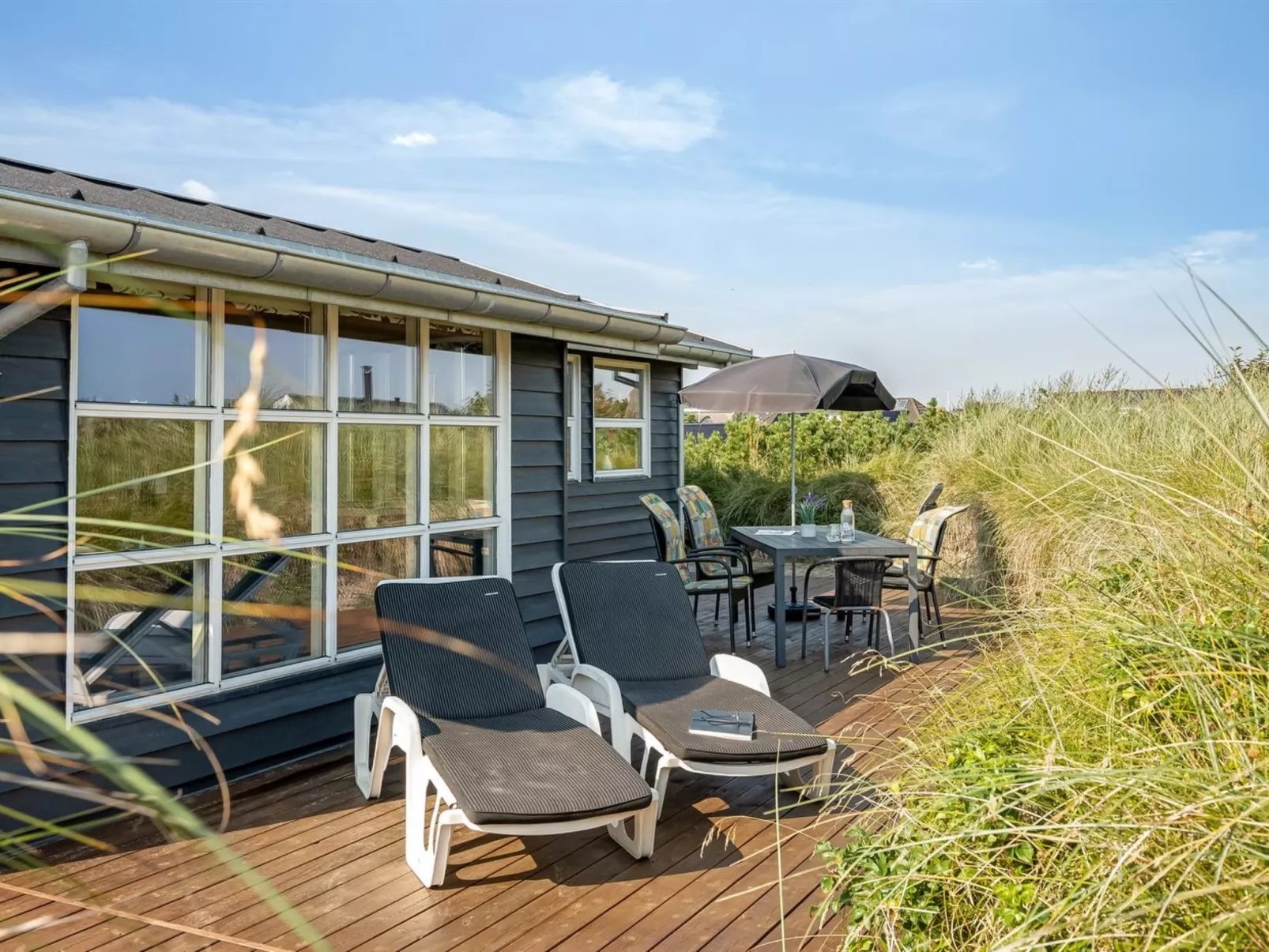 "Ottar" - 400m from the sea-Outside