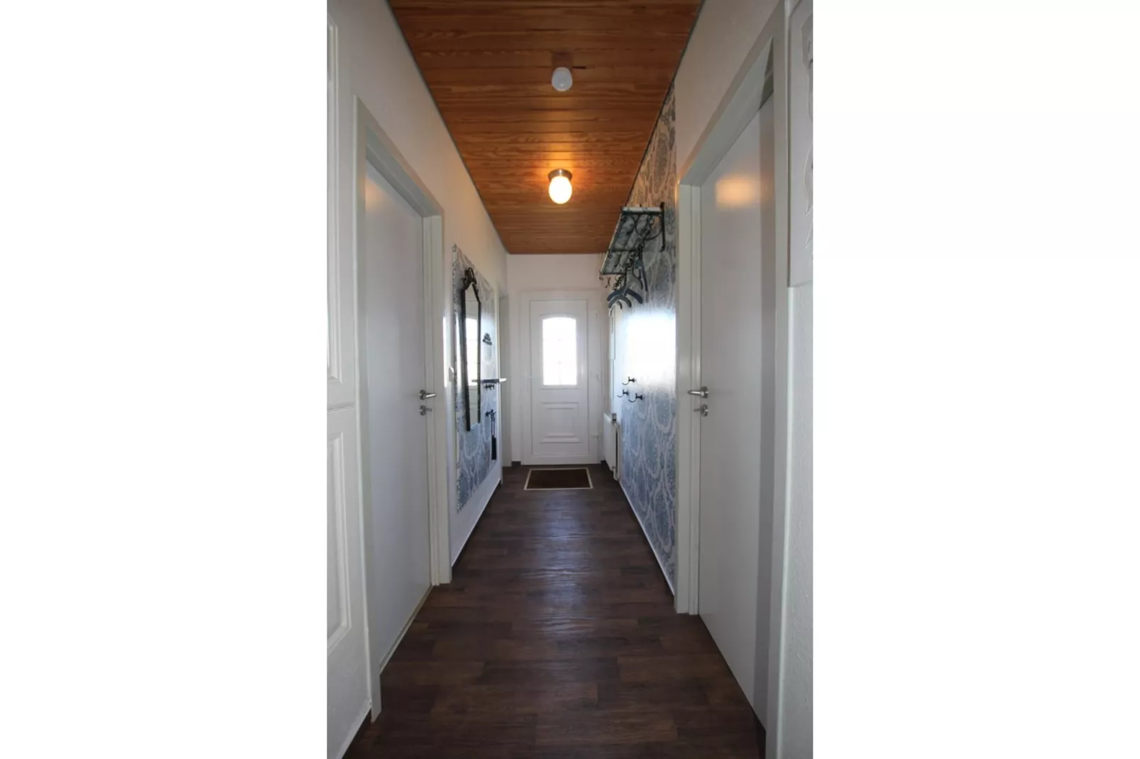 Toms Hütte 16-Landing