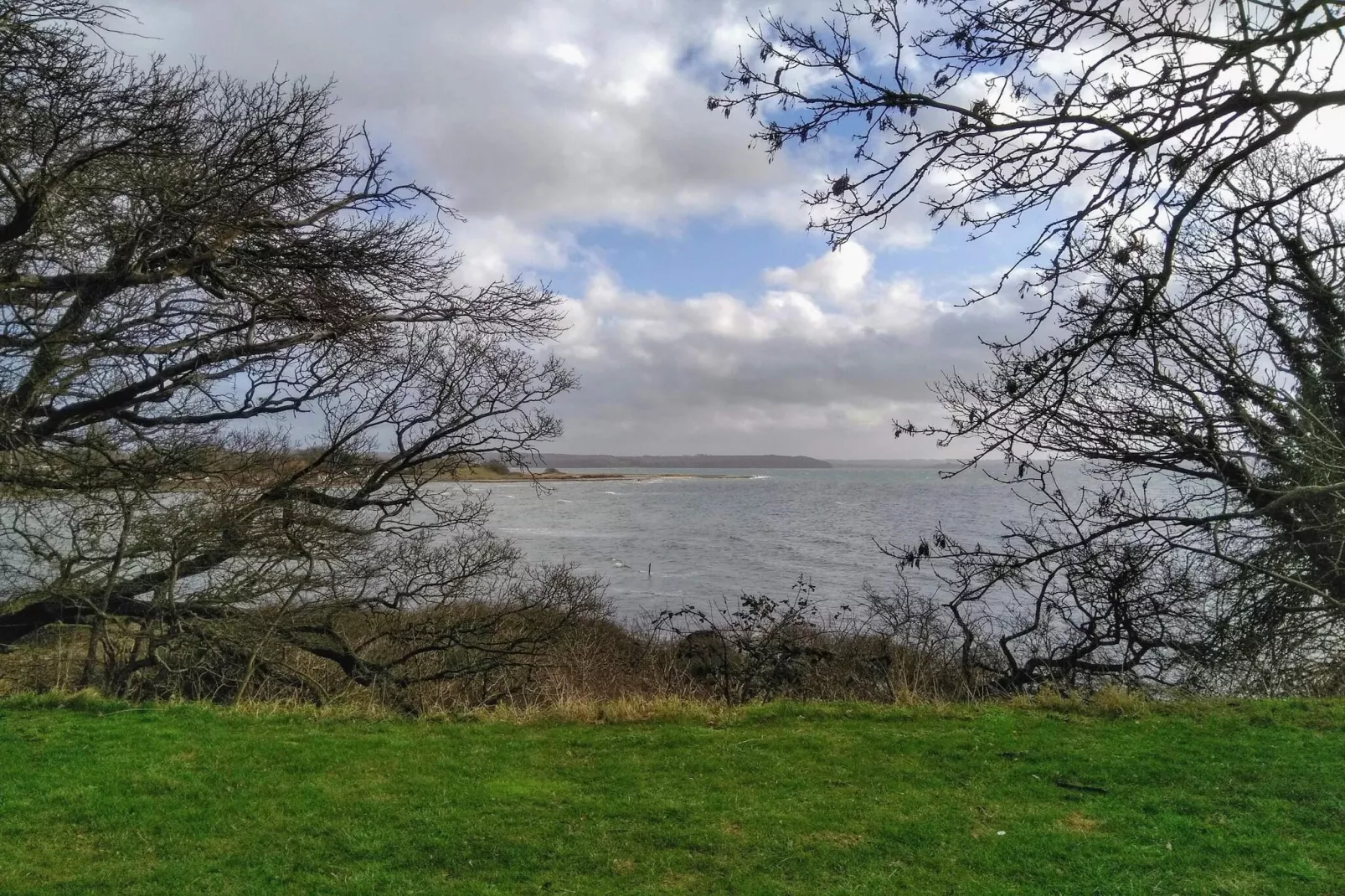 Maison de vacances pour 6 a Rønde-By Traum-Vue sur l'eau
