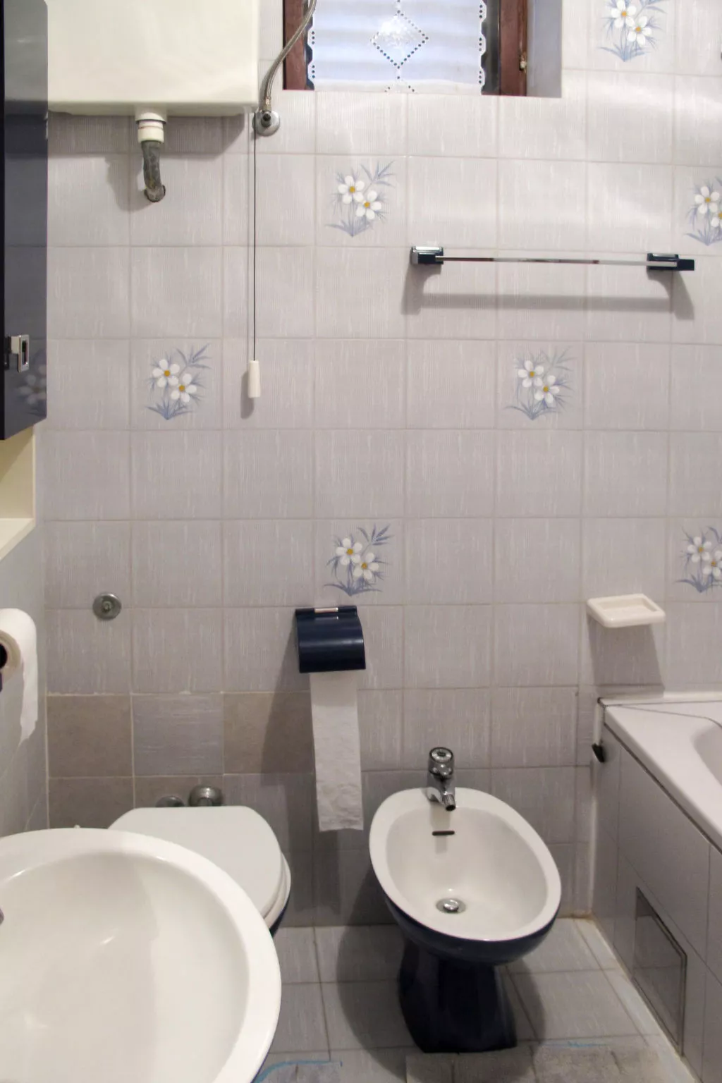 Lina (PUL305) - Inside