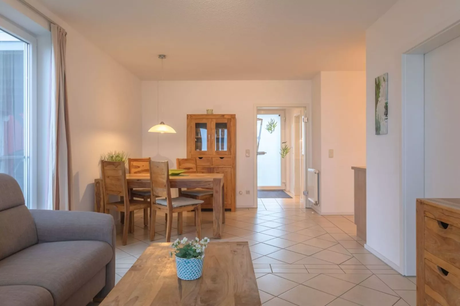 Kapitänshaus Gartendeck 64 qm Nr 492-Dining room