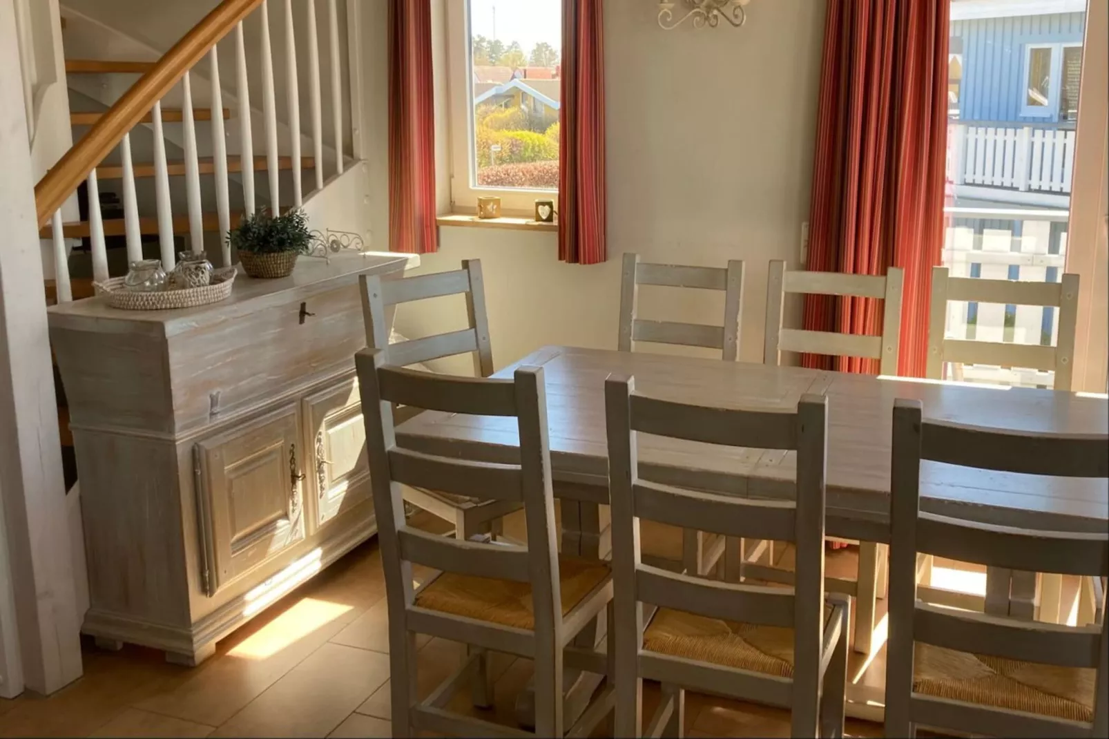 Kapitänsdeck 4 Pers 453-Esszimmer