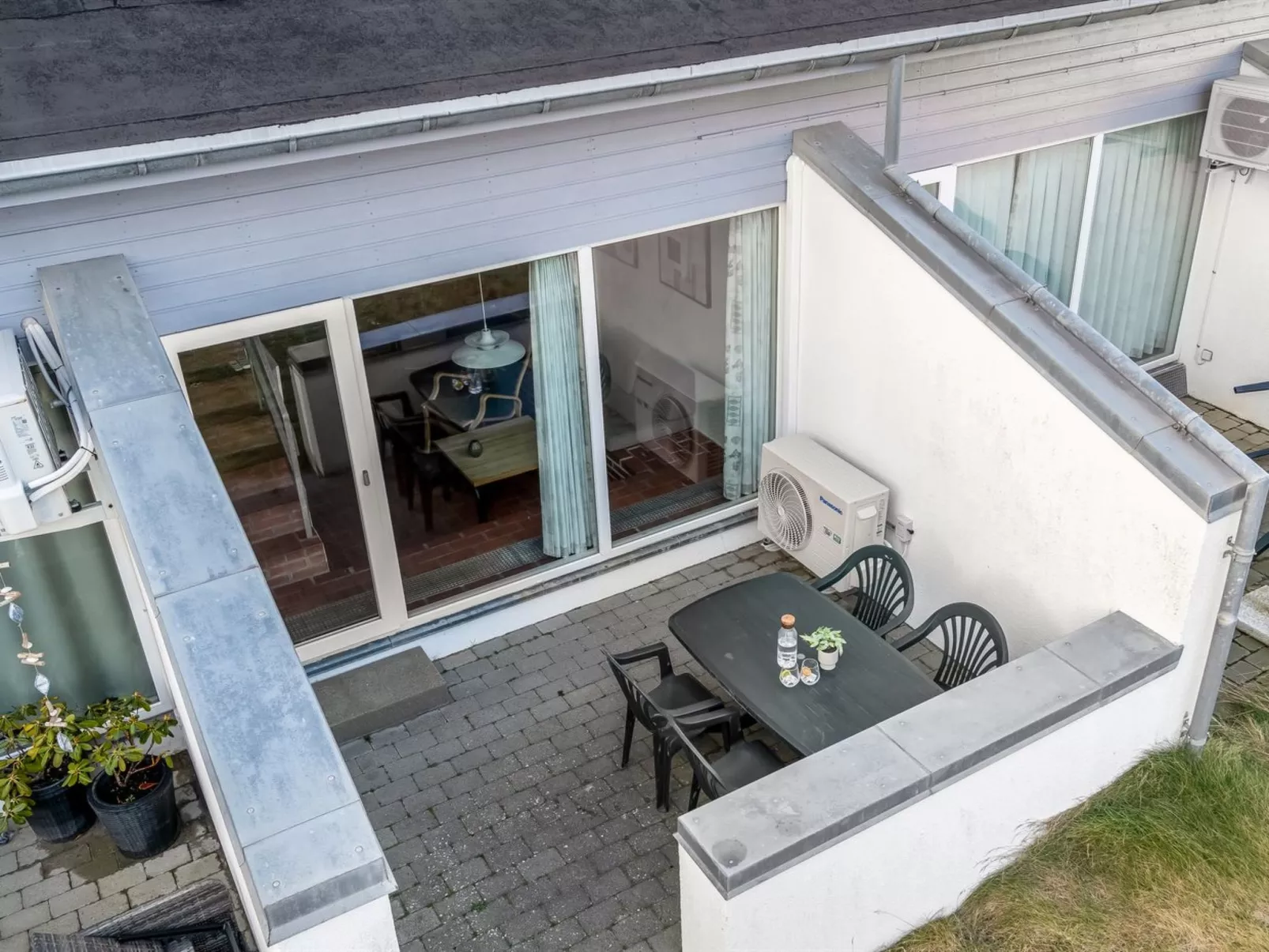 "Edisa" - 50m from the sea-Draußen