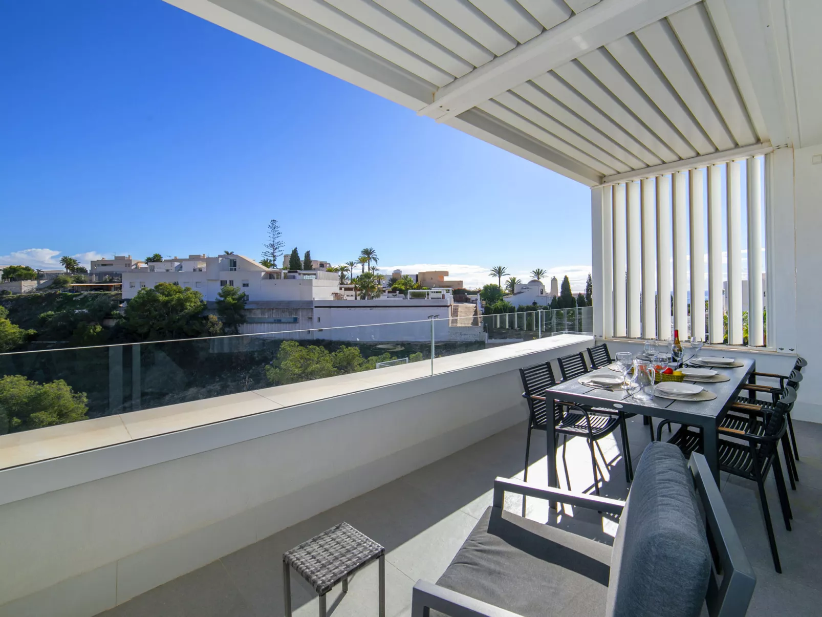 Bolnou Blue Sea-Dedans