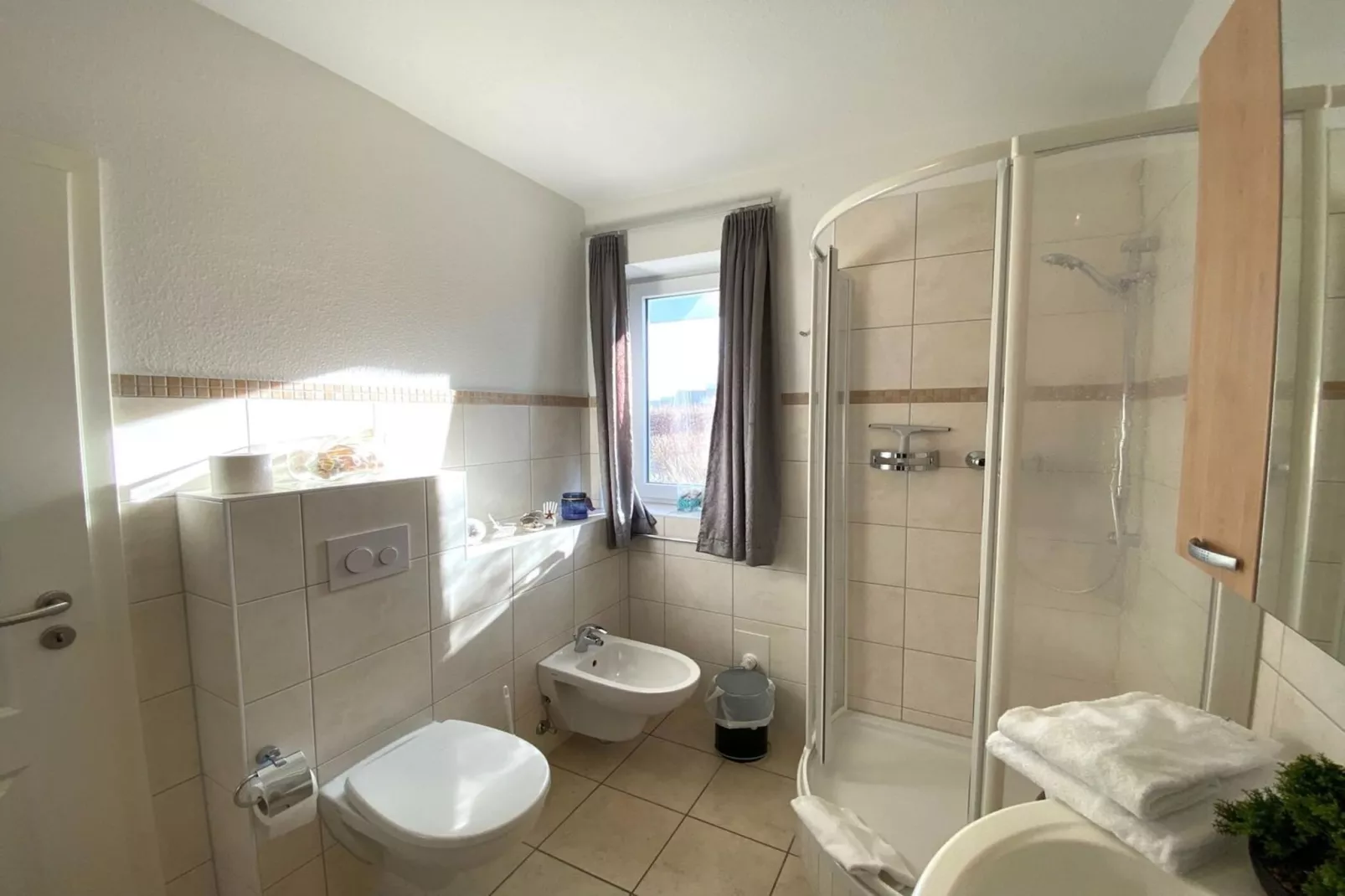 Kapitänshaus Gartendeck 64 qm Nr 442-Salle de bain