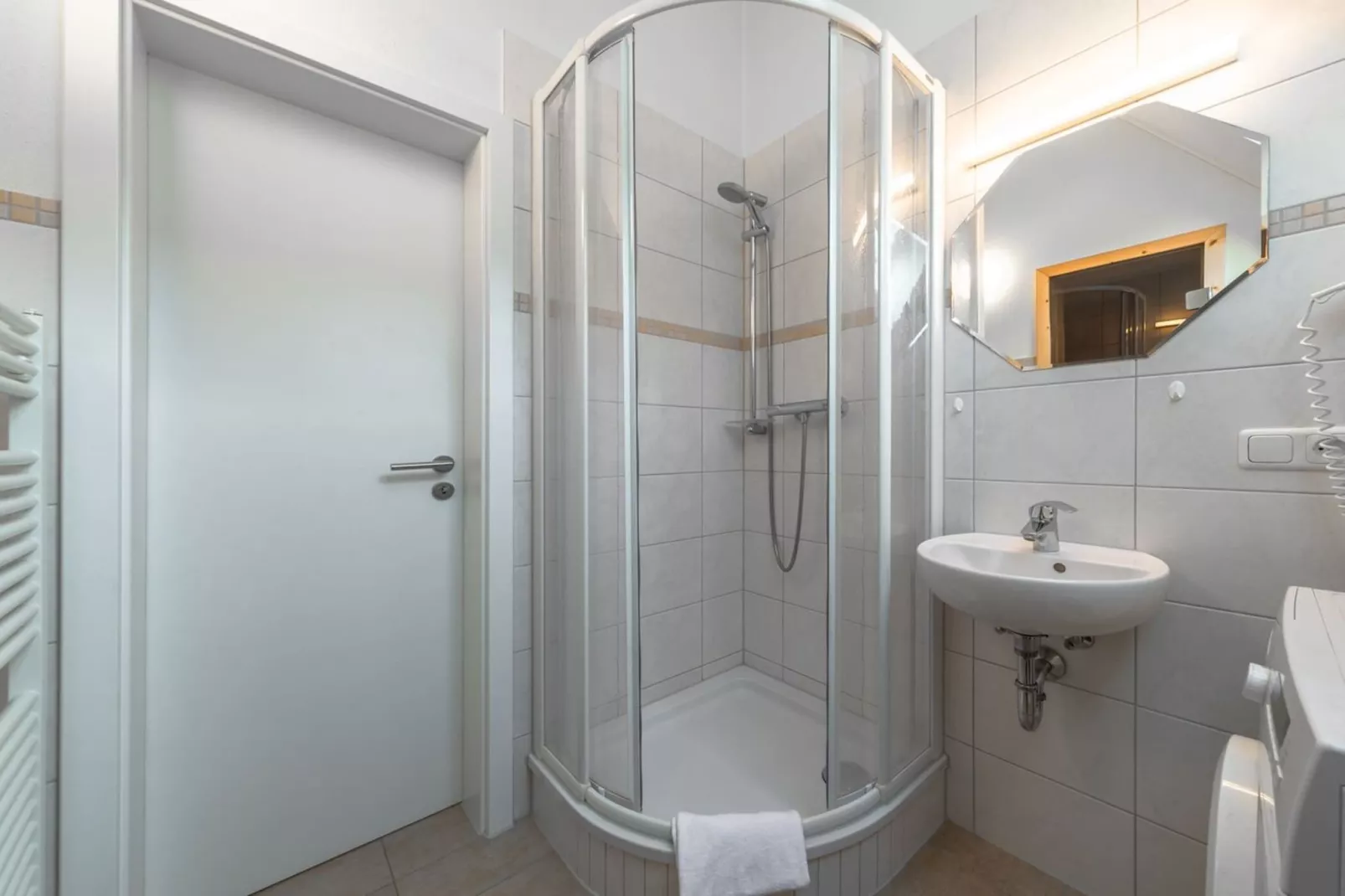 Kapitänsdeck 6 Pers 534-Bathroom