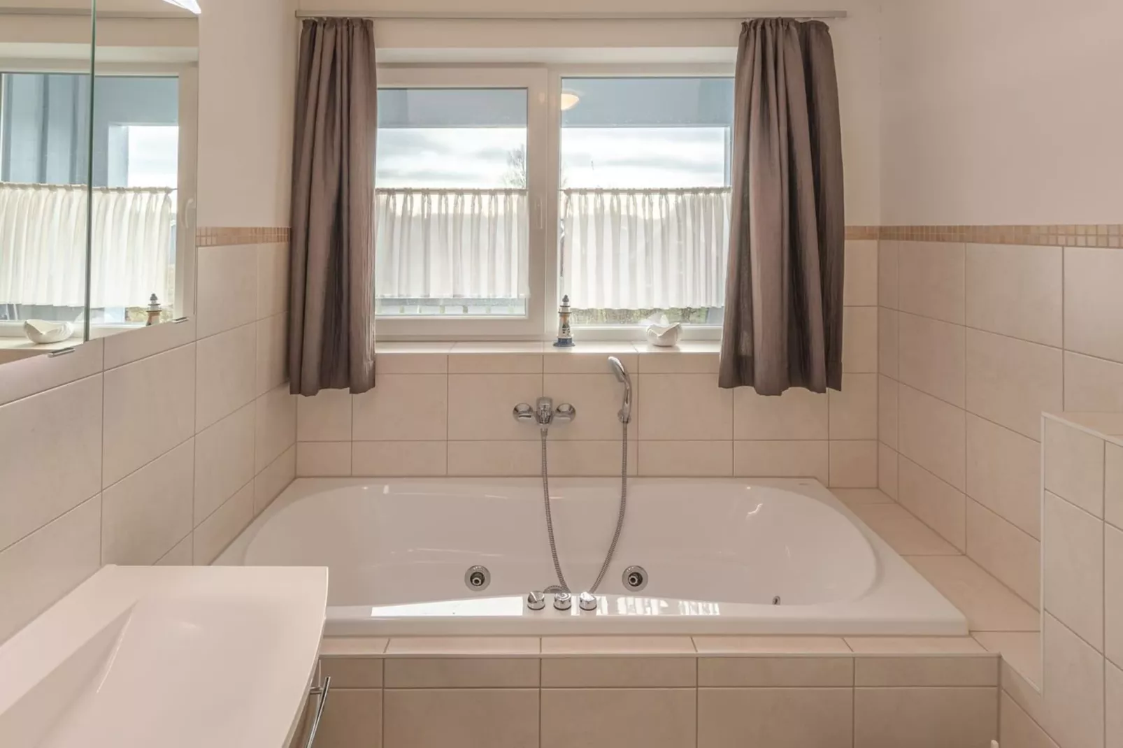 Kapitänsdeck 6 Pers 534-Bathroom