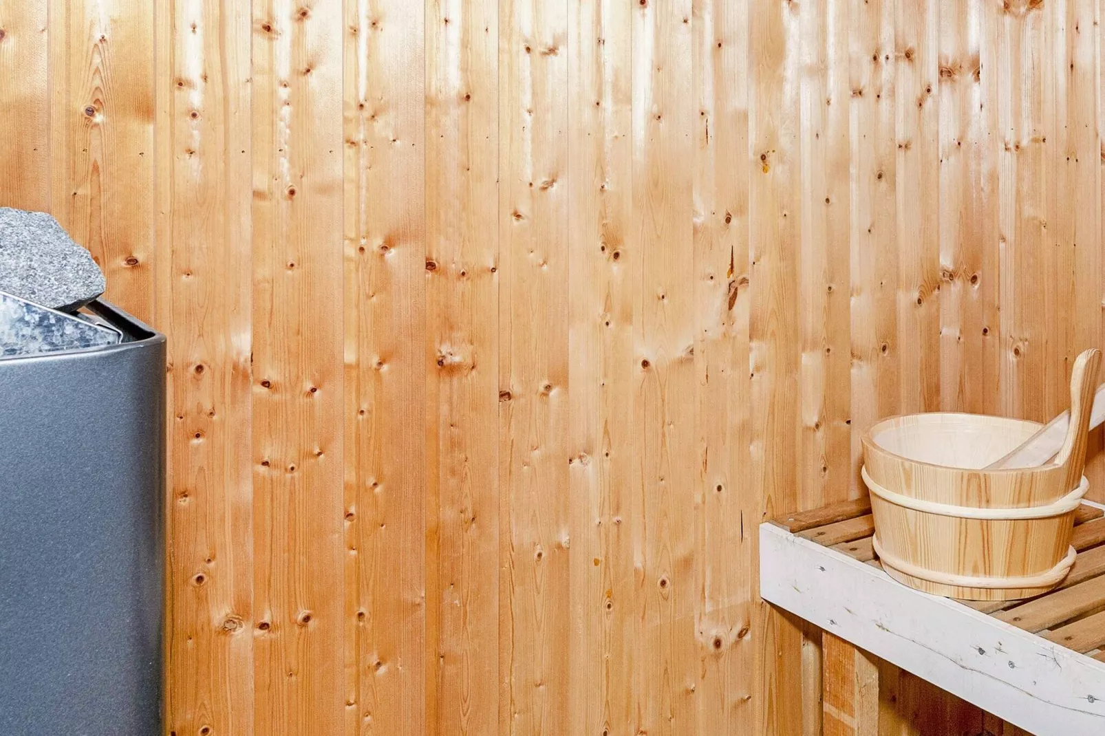 10 person holiday home in Brovst-By Traum-Sauna