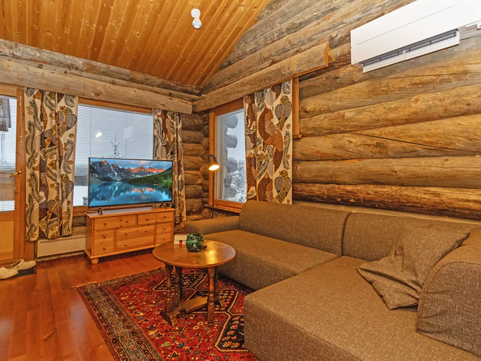 Sallanhelmi c1-Inside