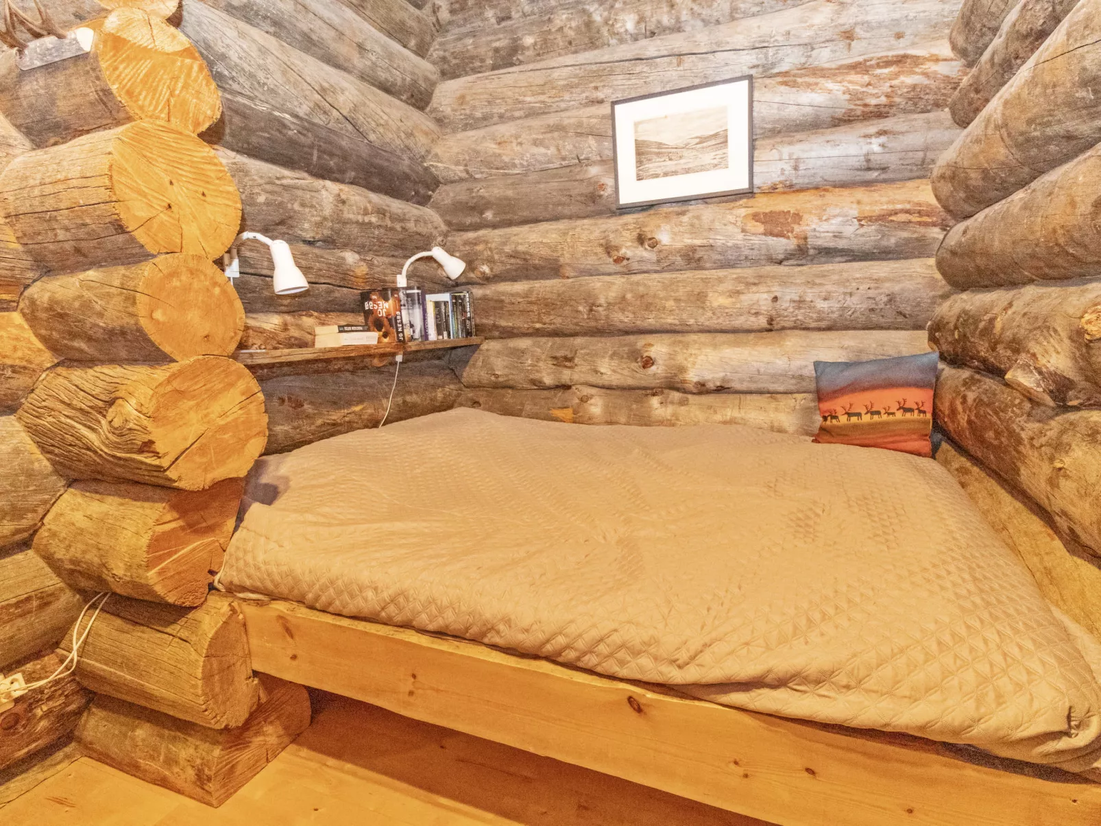 Sallanhelmi c1-Inside