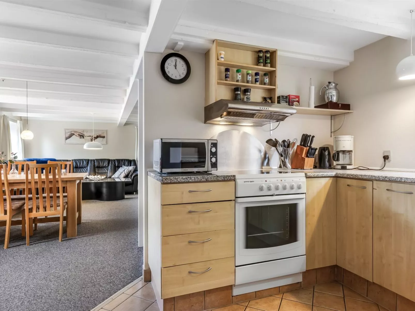 "Veronica" - 700m from the sea-Dedans