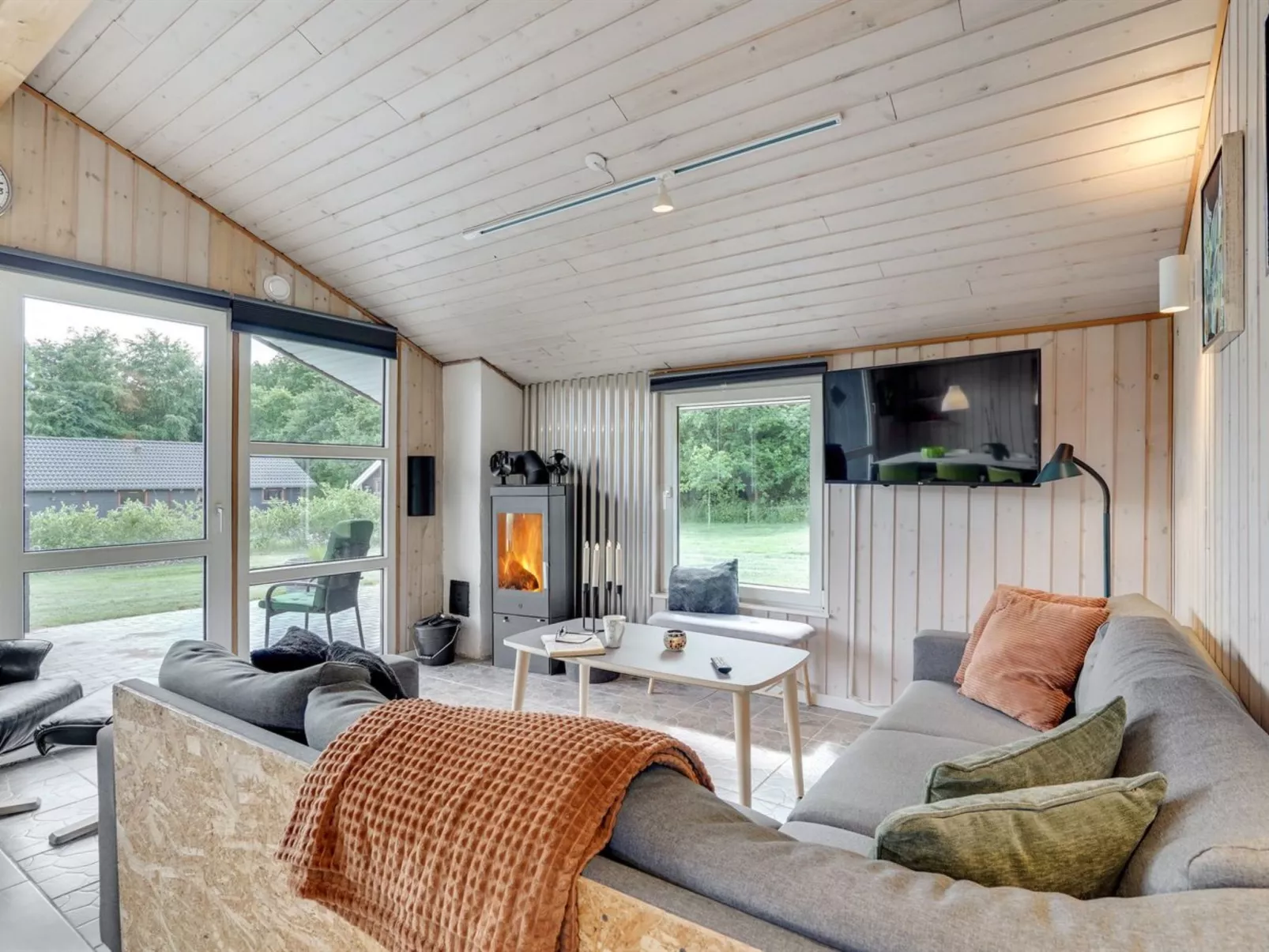 "Alois" - 31km from the sea-Drinnen