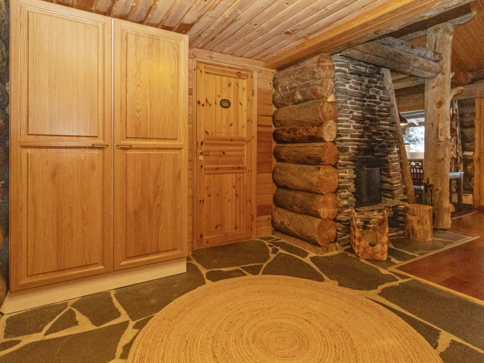 Sallanhelmi c1-Inside