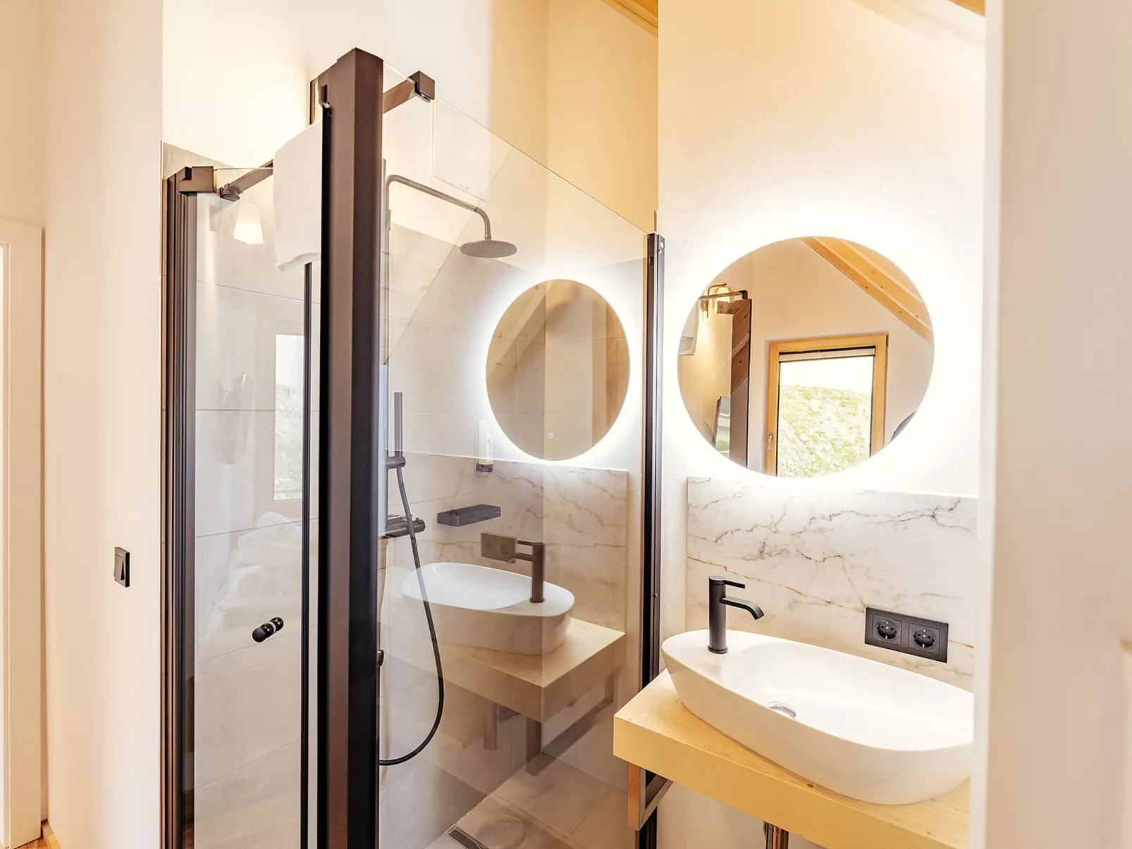 Chalet Nr. 4 mit 2 Schlafzimmern und Sauna-Inside